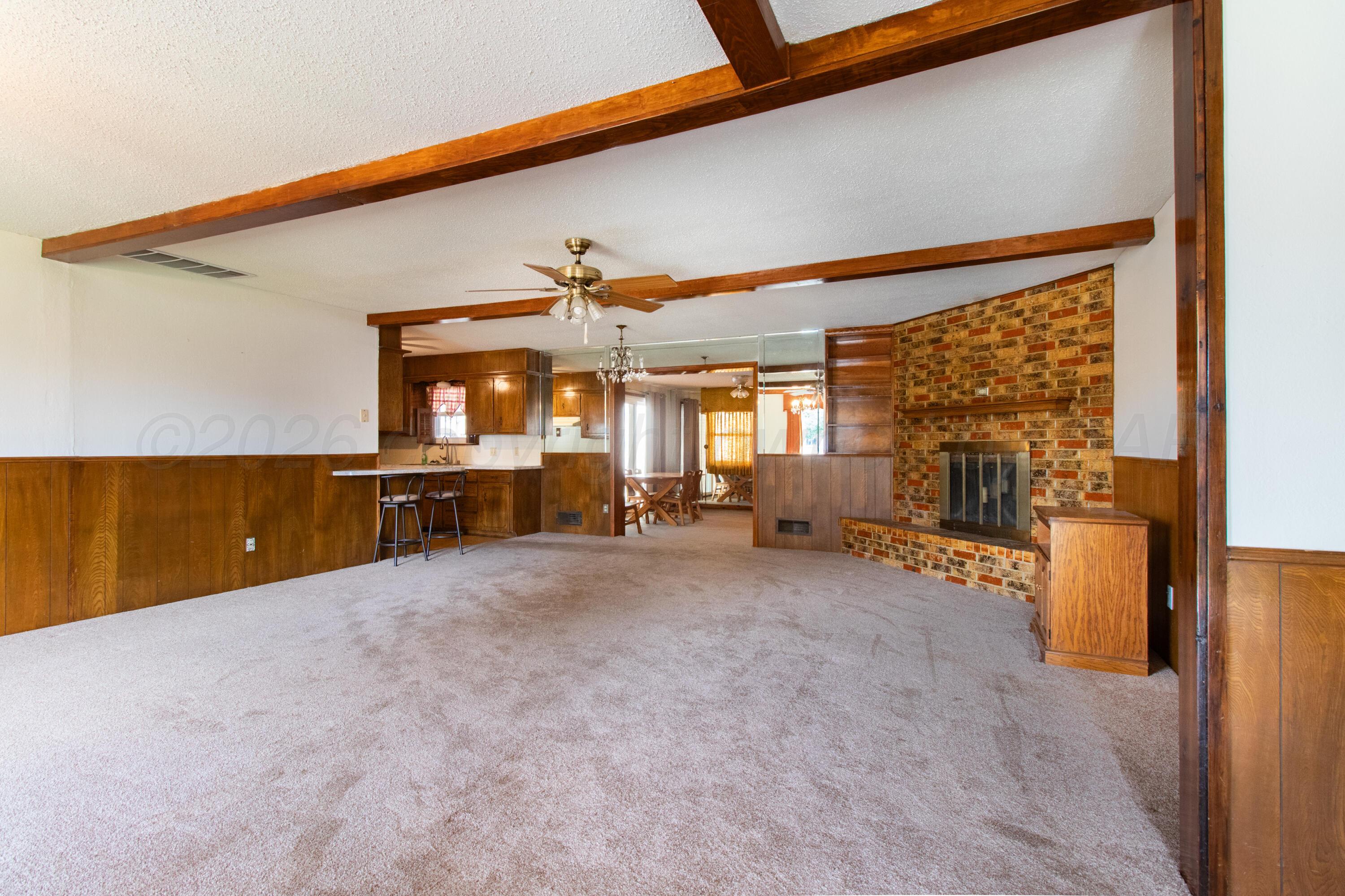 1908 Lynn Street Property Photo 4