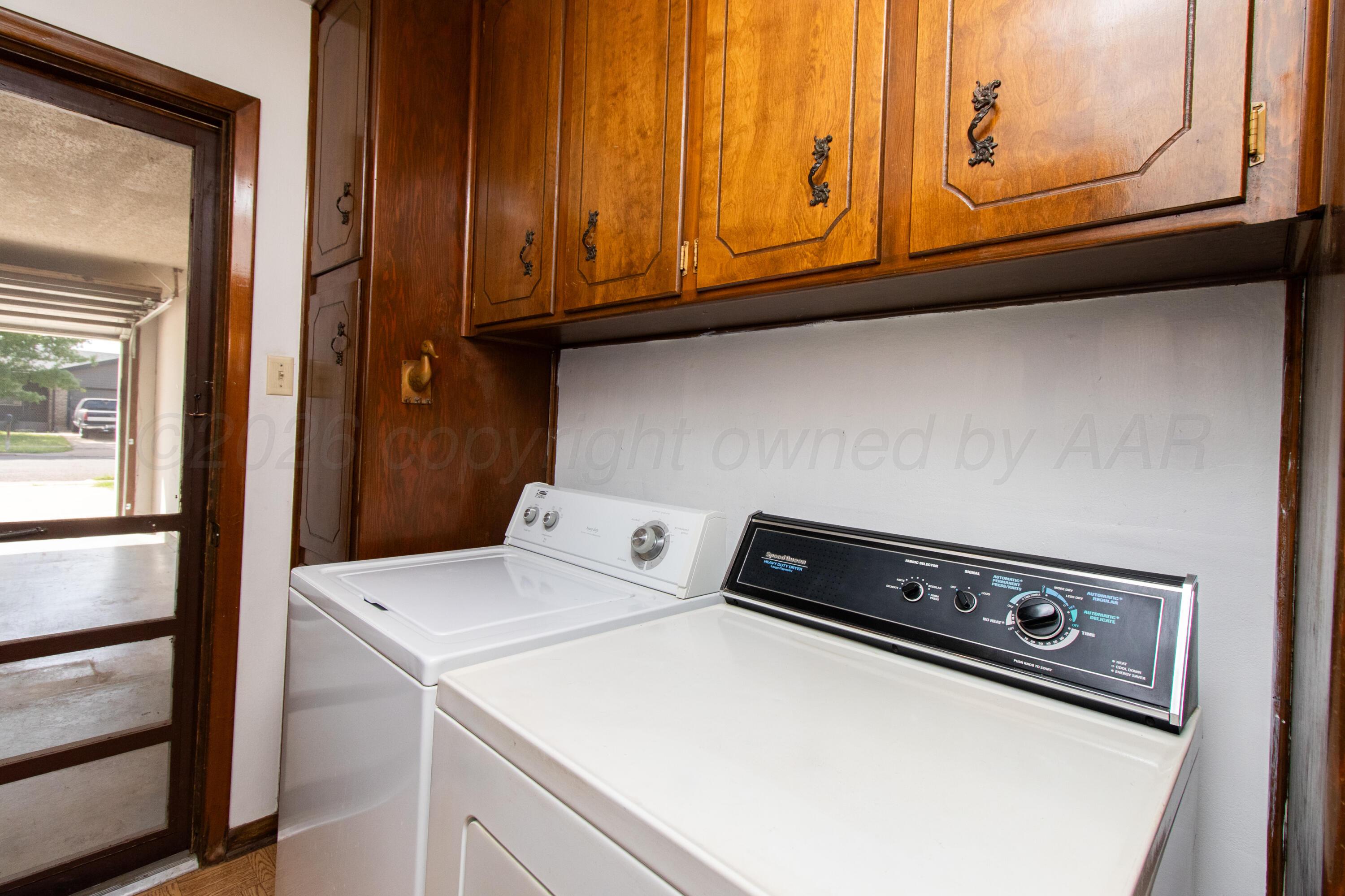 1908 Lynn Street Property Photo 11