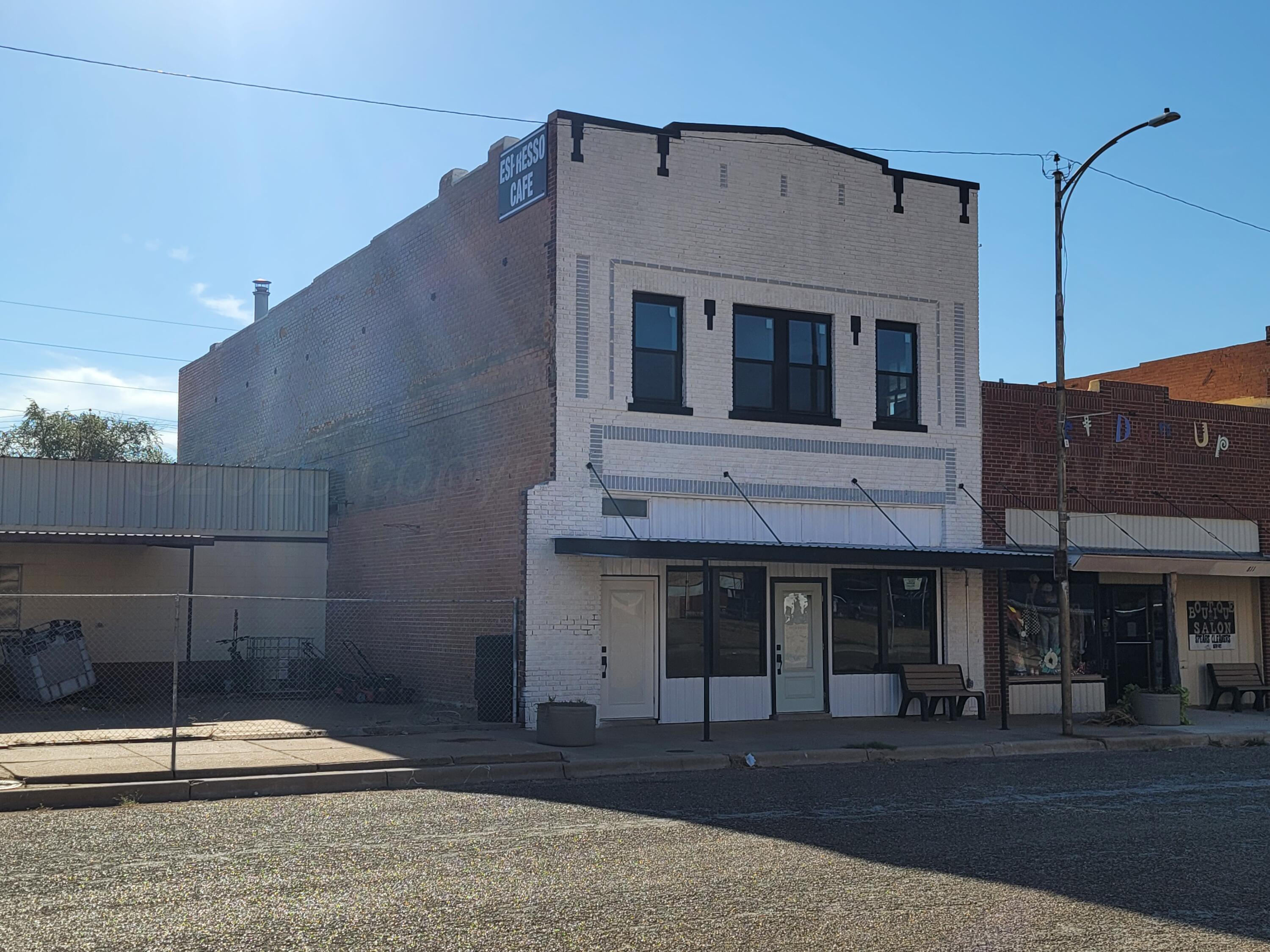 809 8th Street Property Photo 1