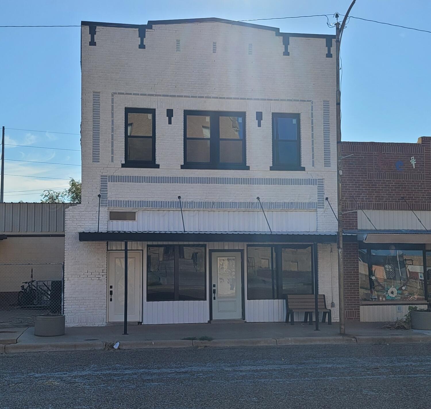 809 8th Street Property Photo 2