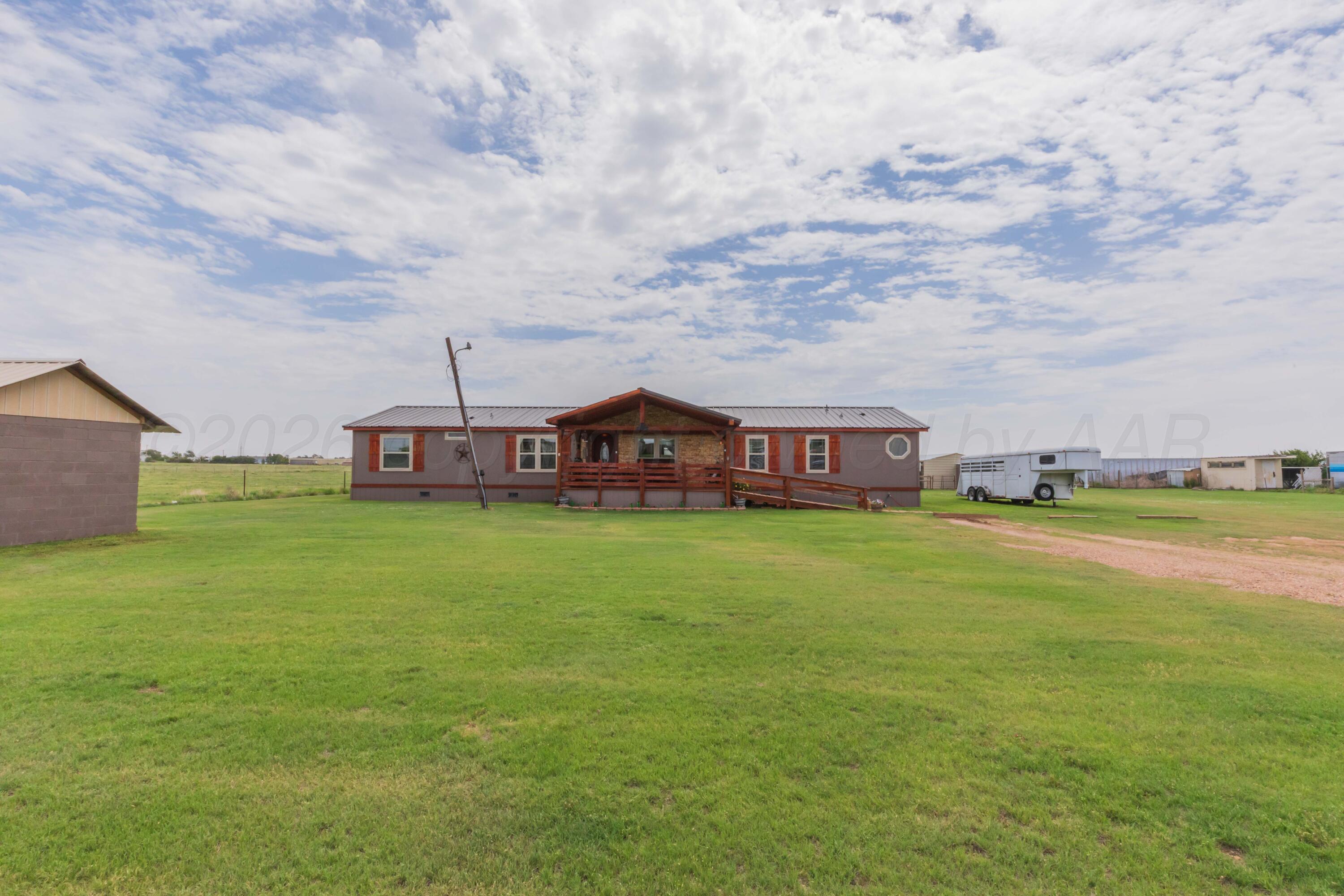 11061 Fox Street Property Photo 5
