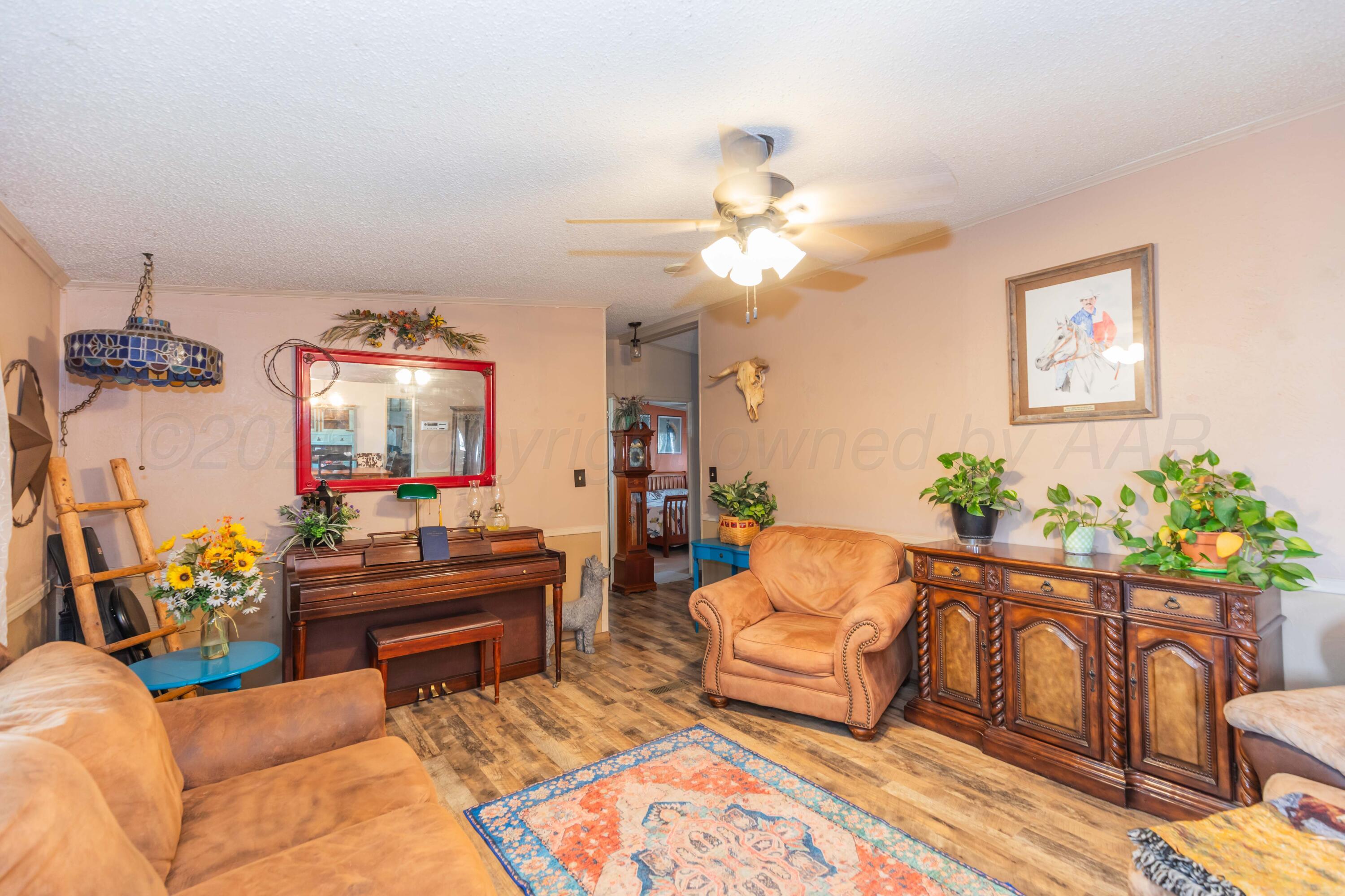 11061 Fox Street Property Photo 11