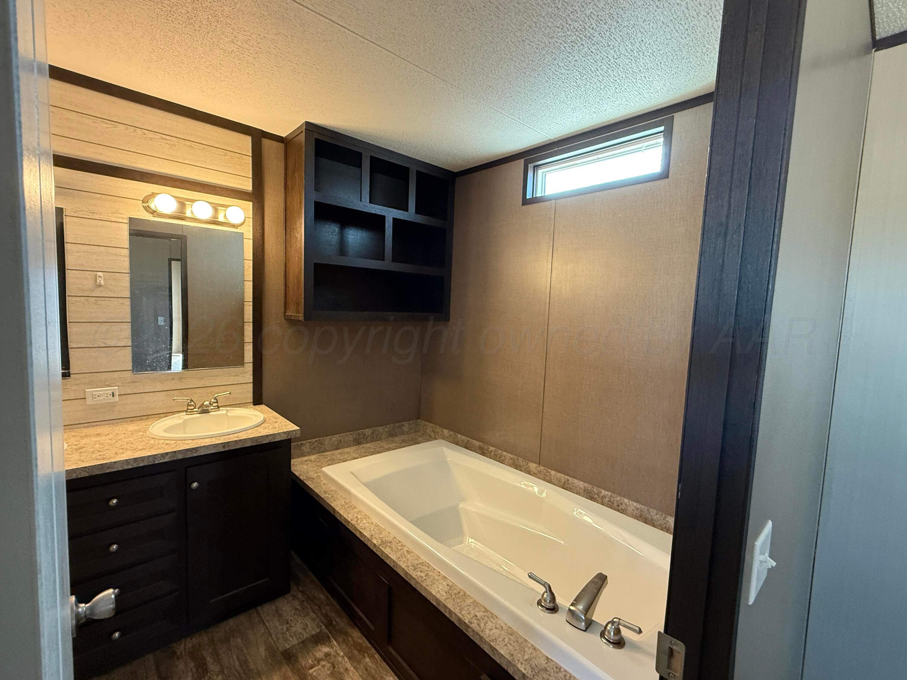 1042 S Wilcox Street Property Photo 6