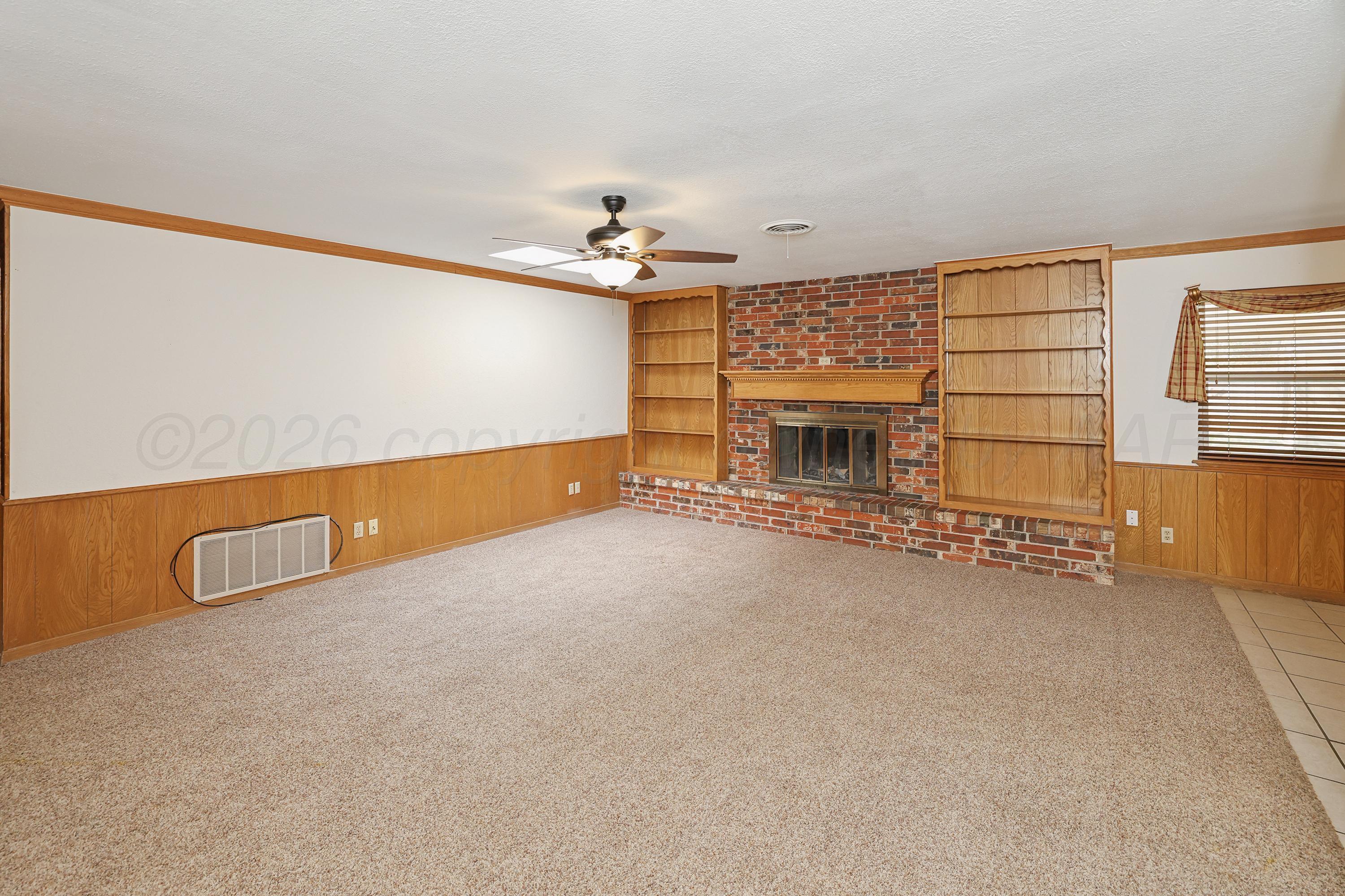 704 Phillips Drive Property Photo 8