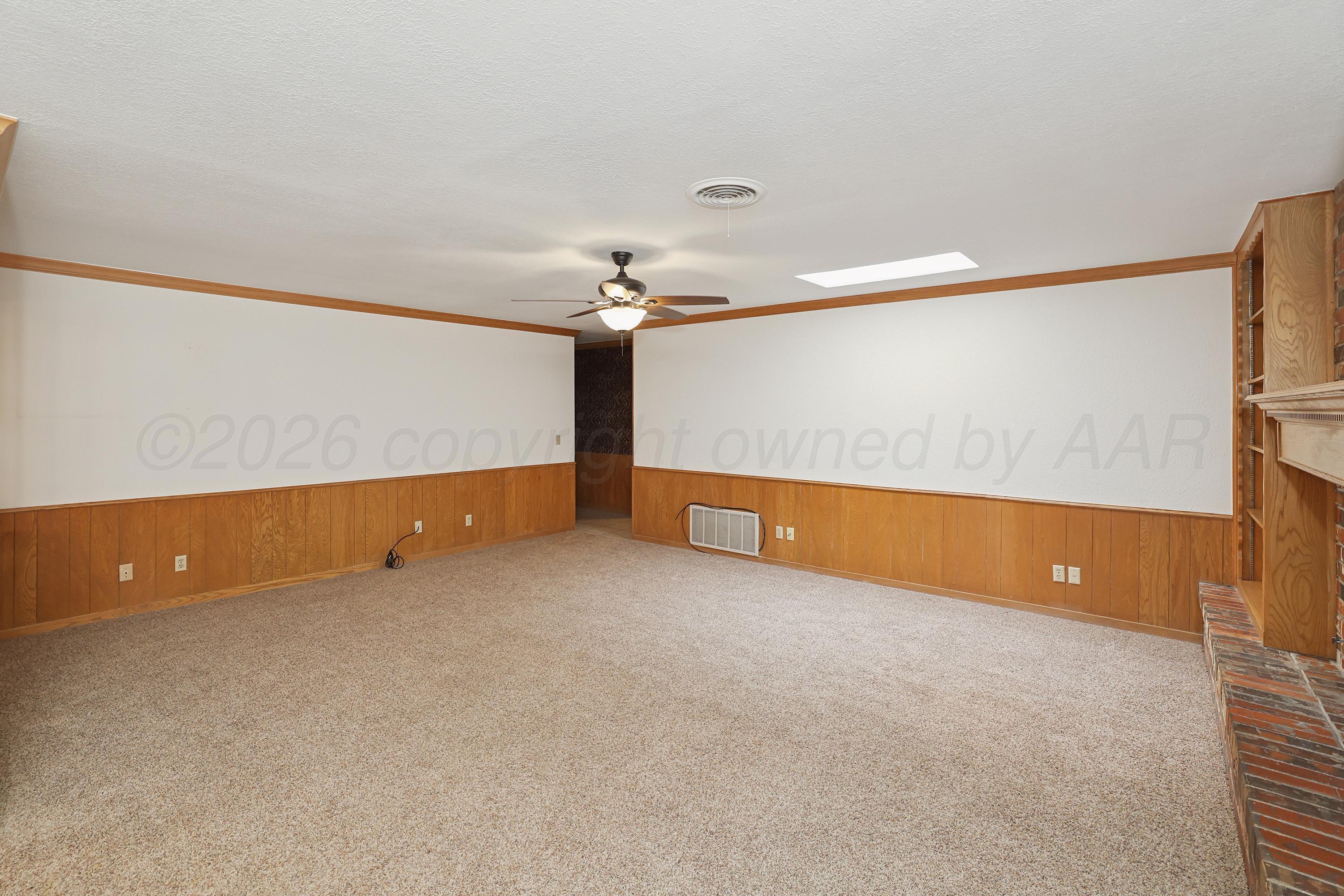 704 Phillips Drive Property Photo 9