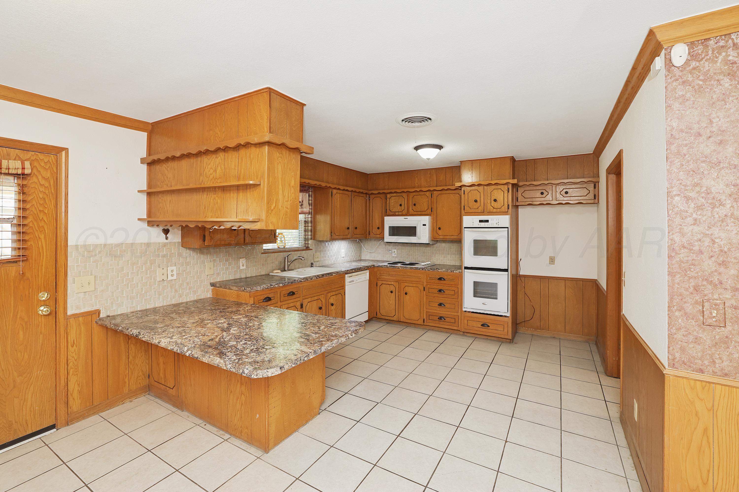 704 Phillips Drive Property Photo 12