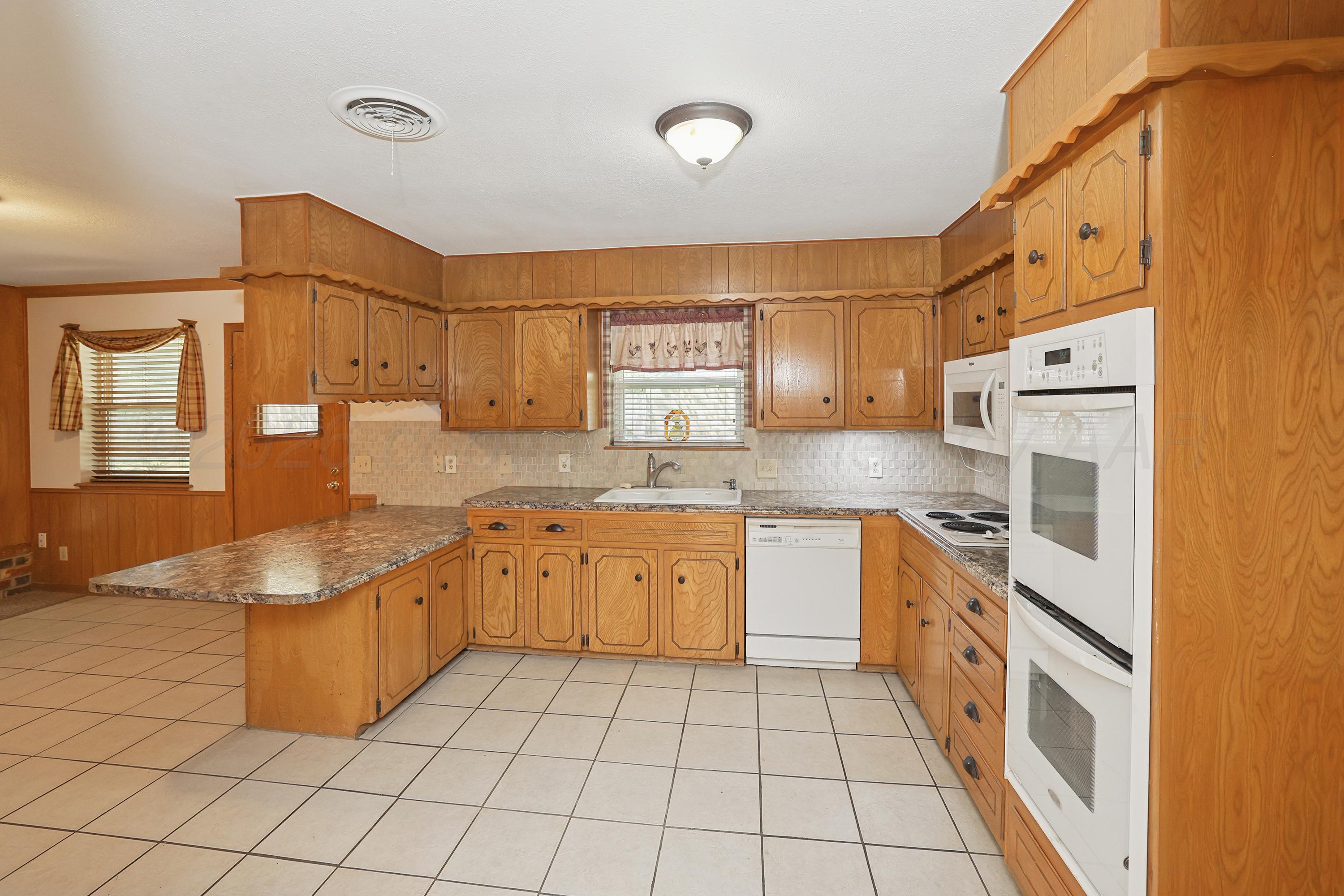 704 Phillips Drive Property Photo 14