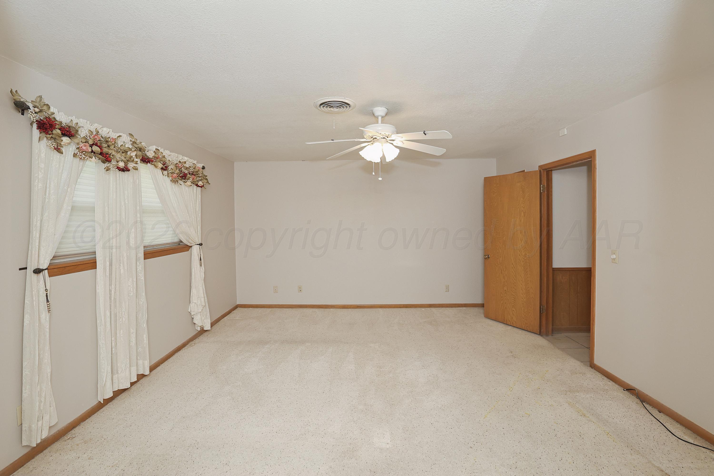 704 Phillips Drive Property Photo 19