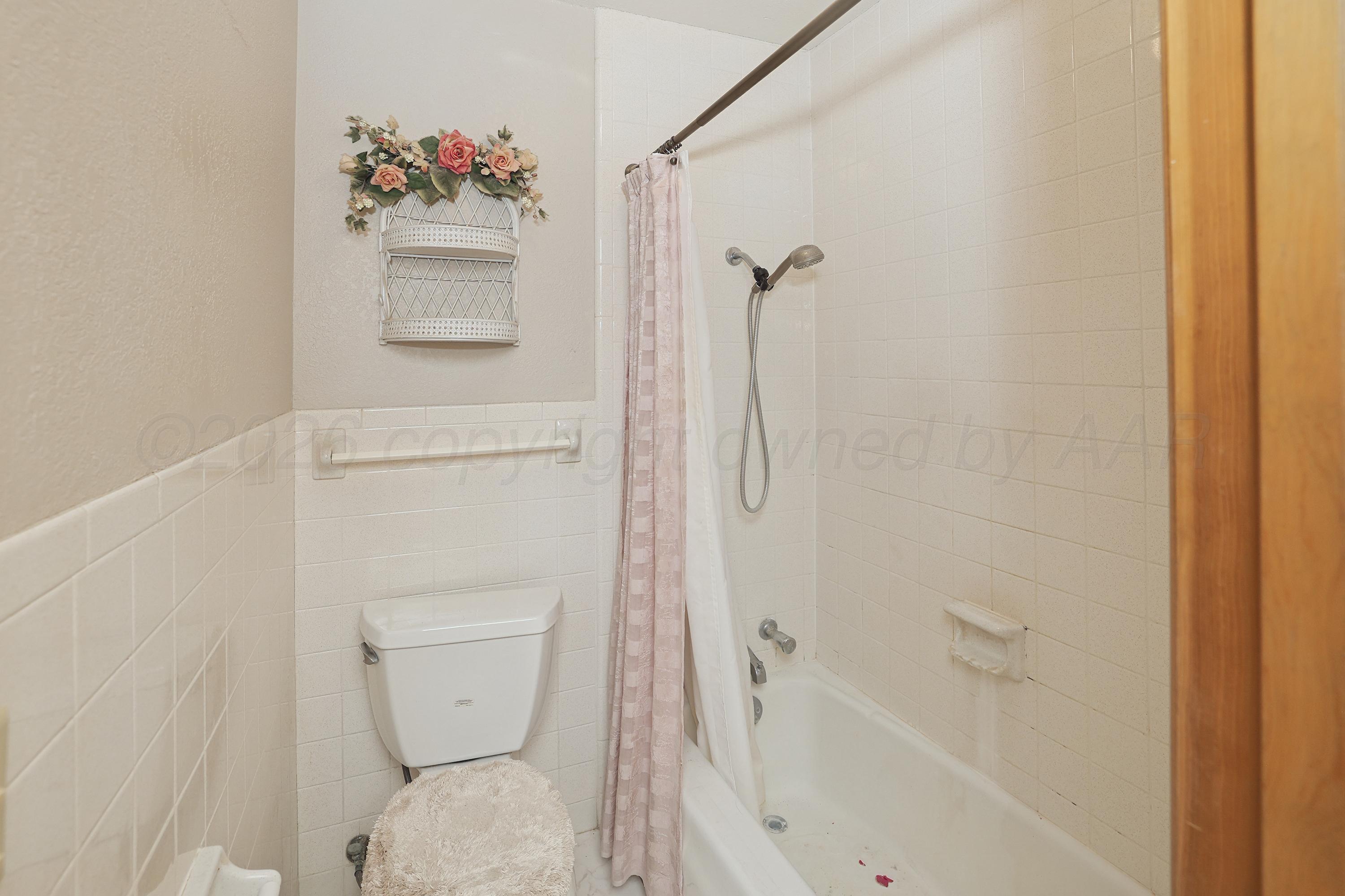 704 Phillips Drive Property Photo 21
