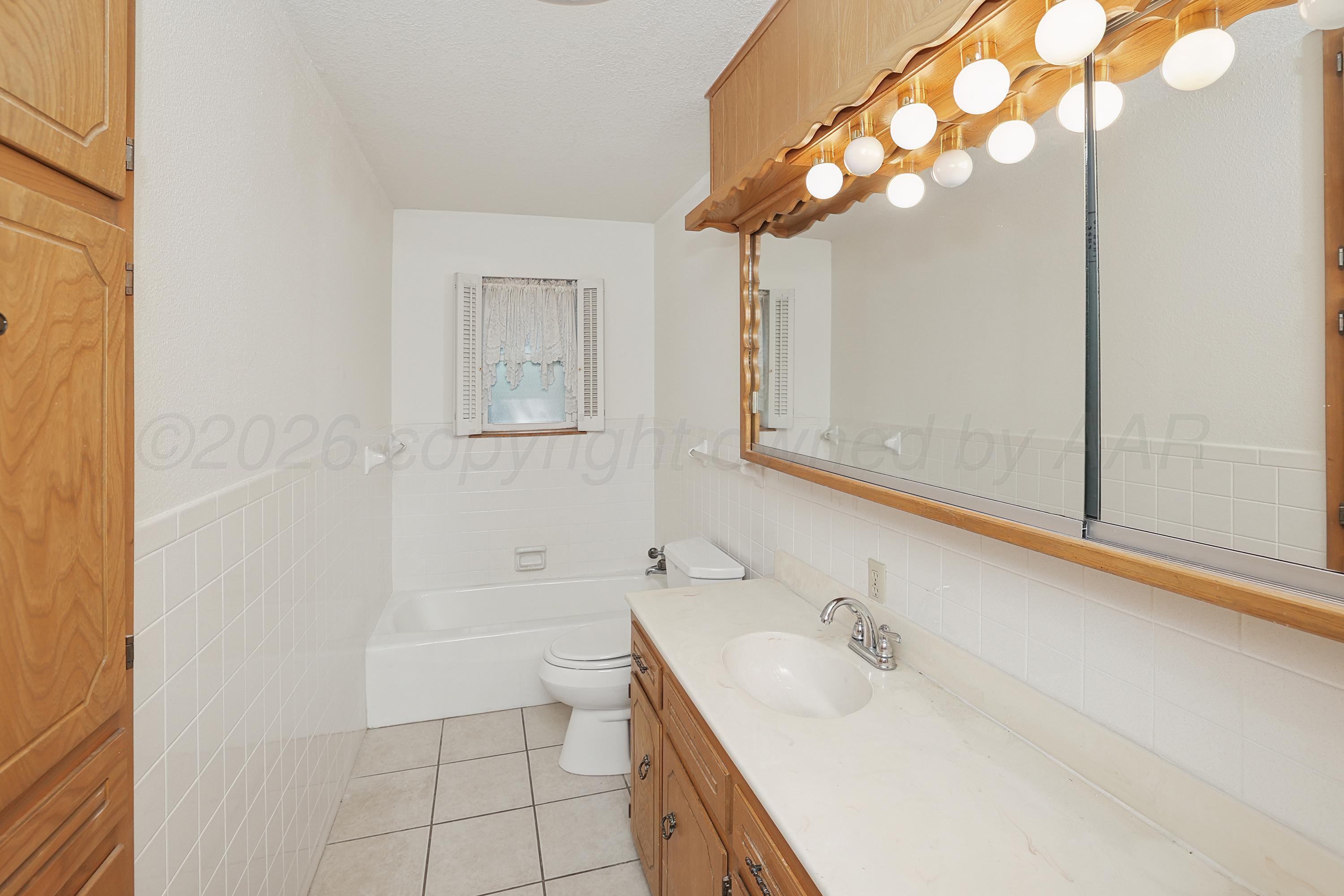 704 Phillips Drive Property Photo 28