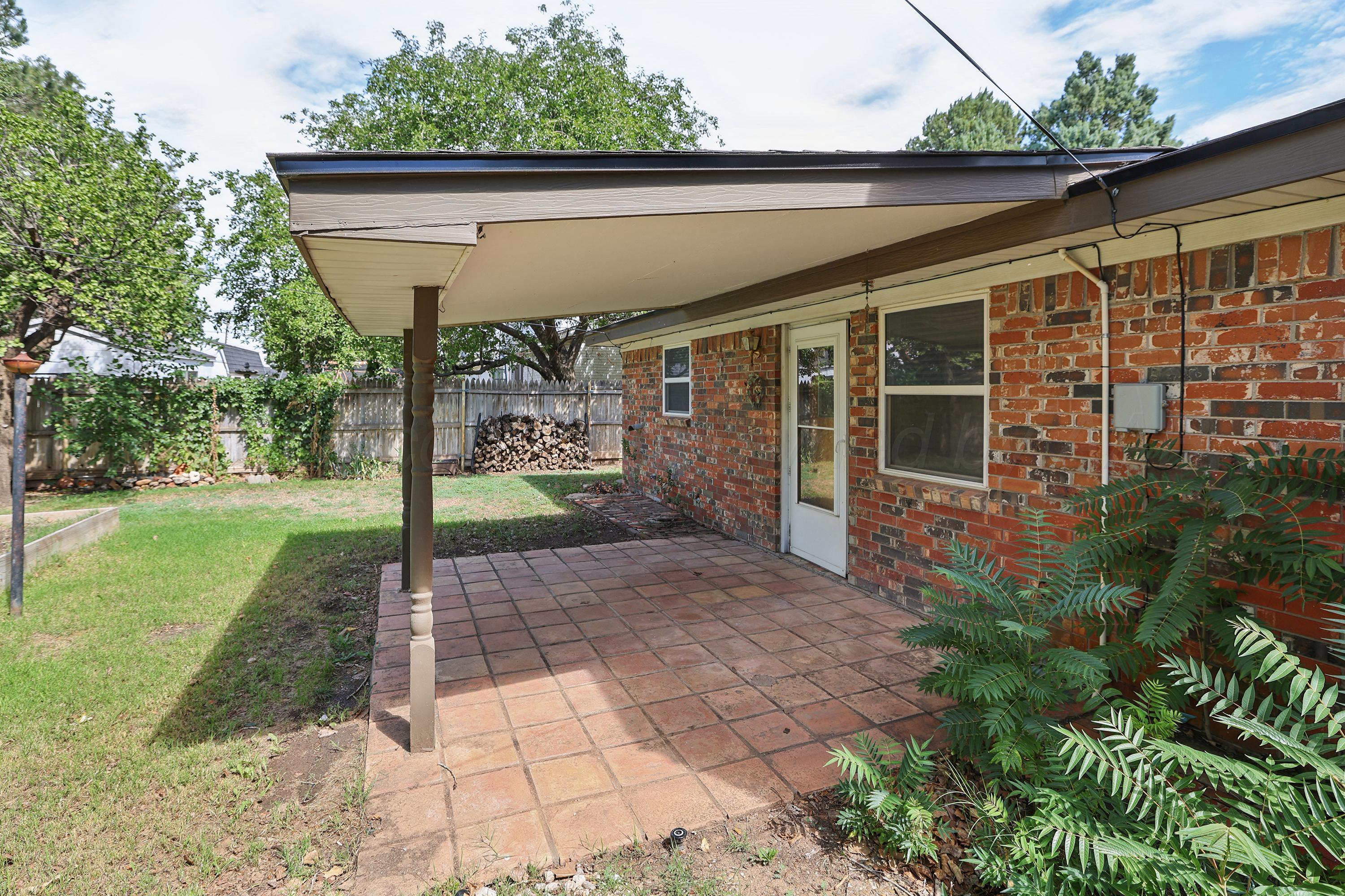 704 Phillips Drive Property Photo 34