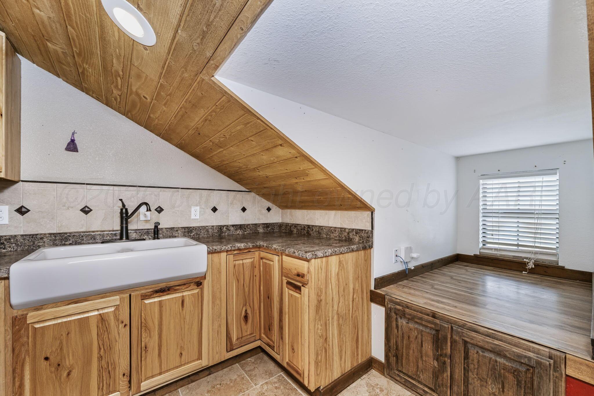 5351 N Coyote Springs Property Photo 31