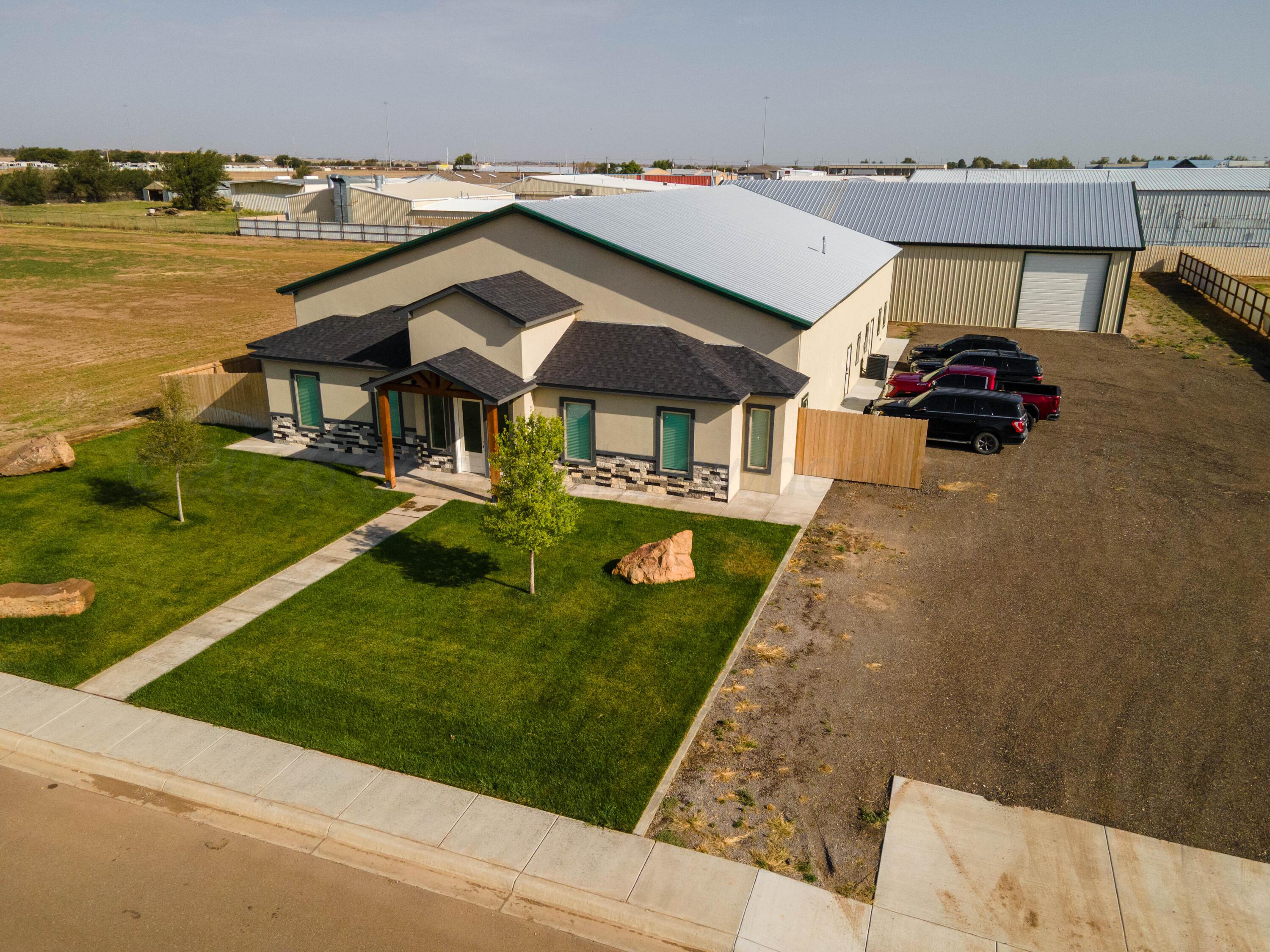 2 Barndo Drive Property Photo 4