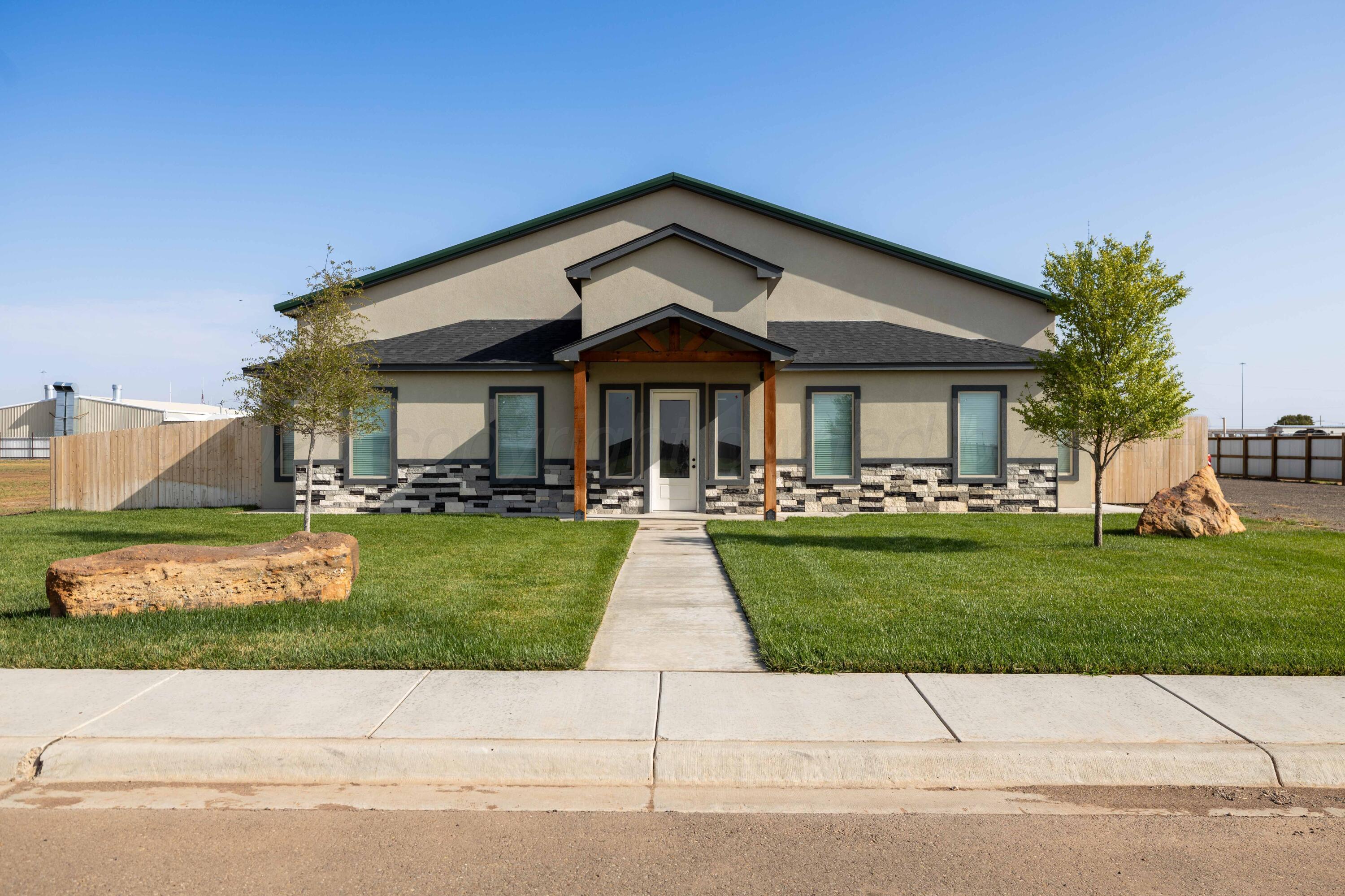 2 Barndo Drive Property Photo 8