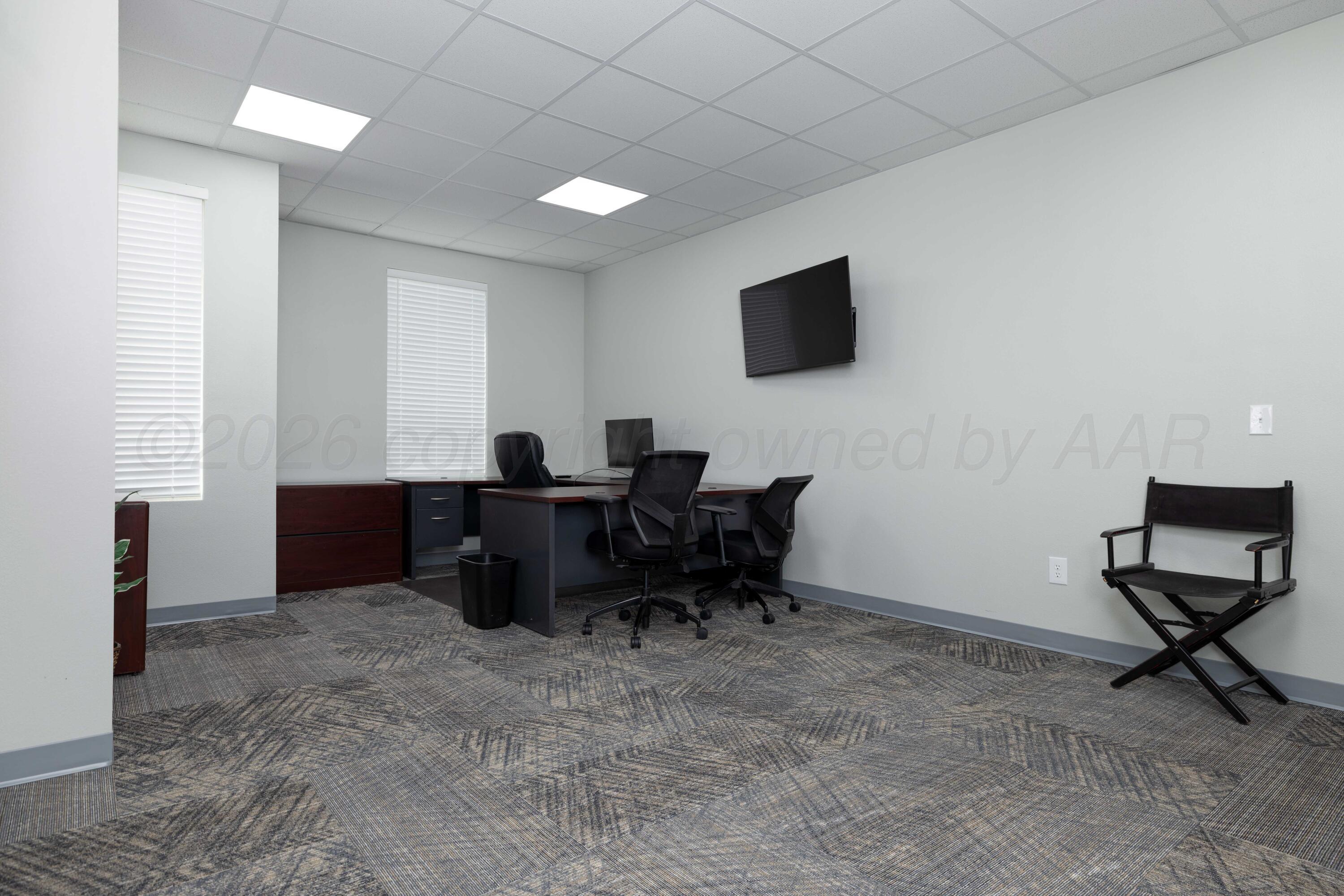 2 Barndo Drive Property Photo 15