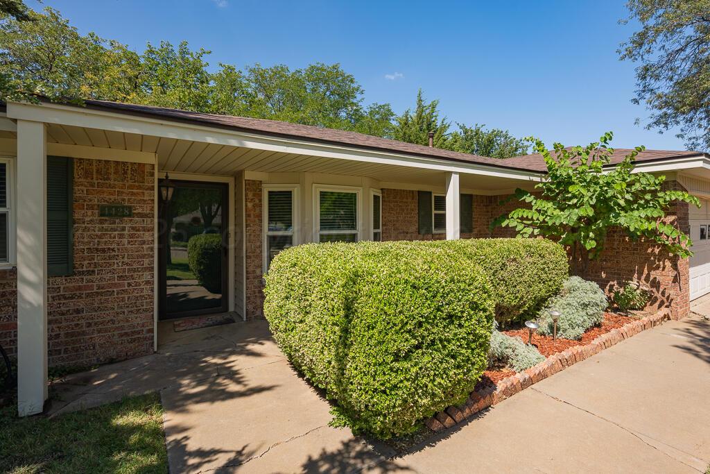 4428 Kingston Road Property Photo 2
