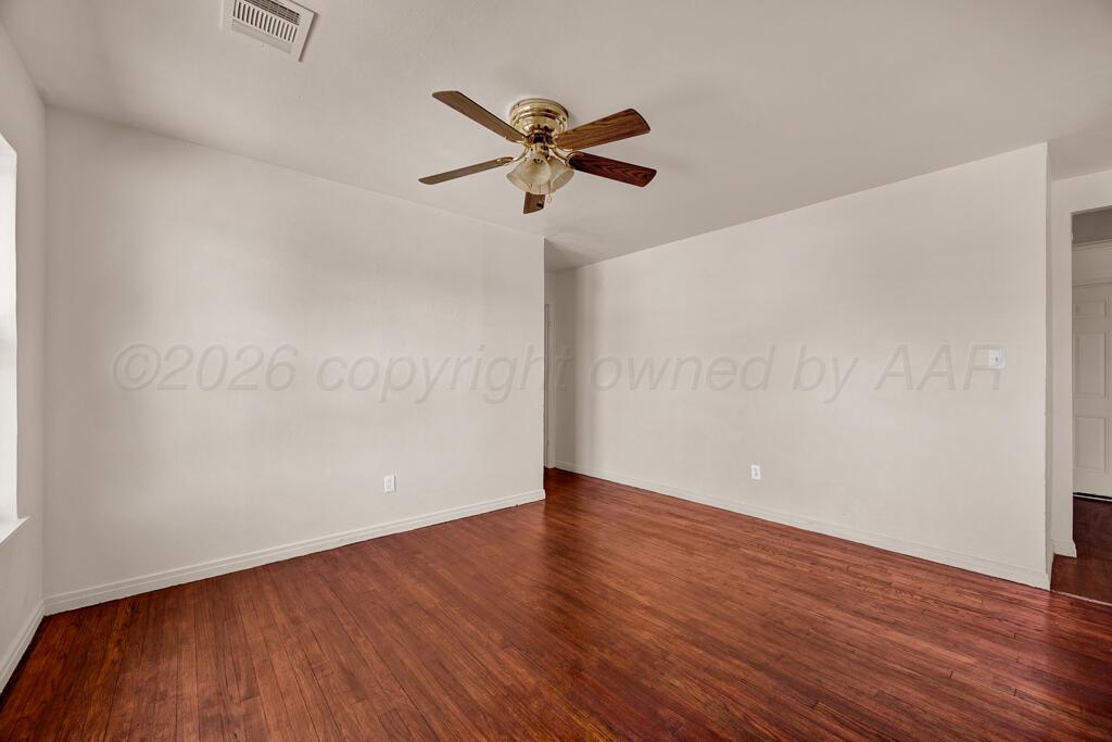 2029 Oak Drive Property Photo 4