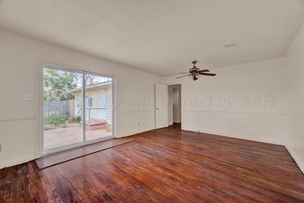 2029 Oak Drive Property Photo 9