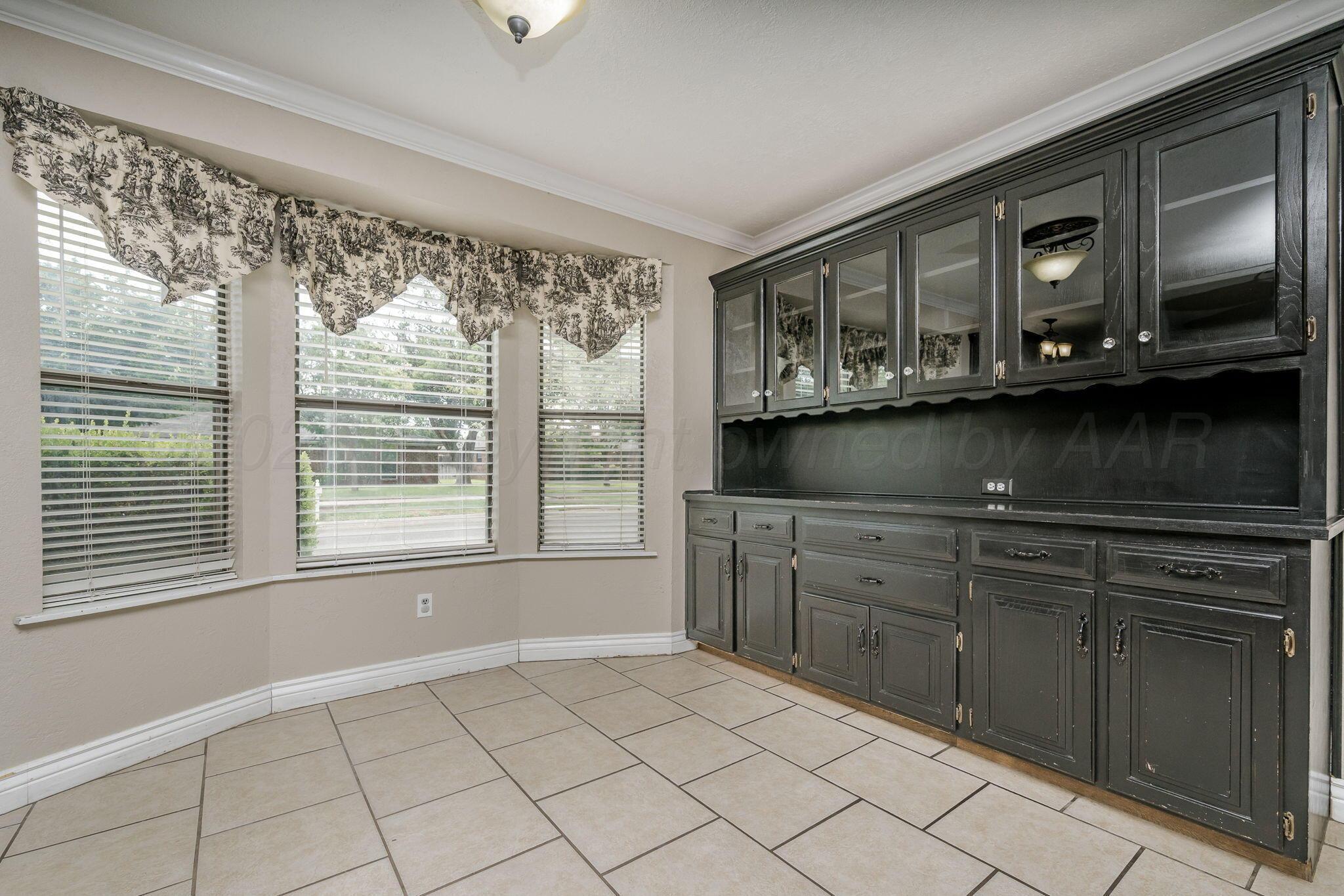 6701 Blacksmith Lane Property Photo 9