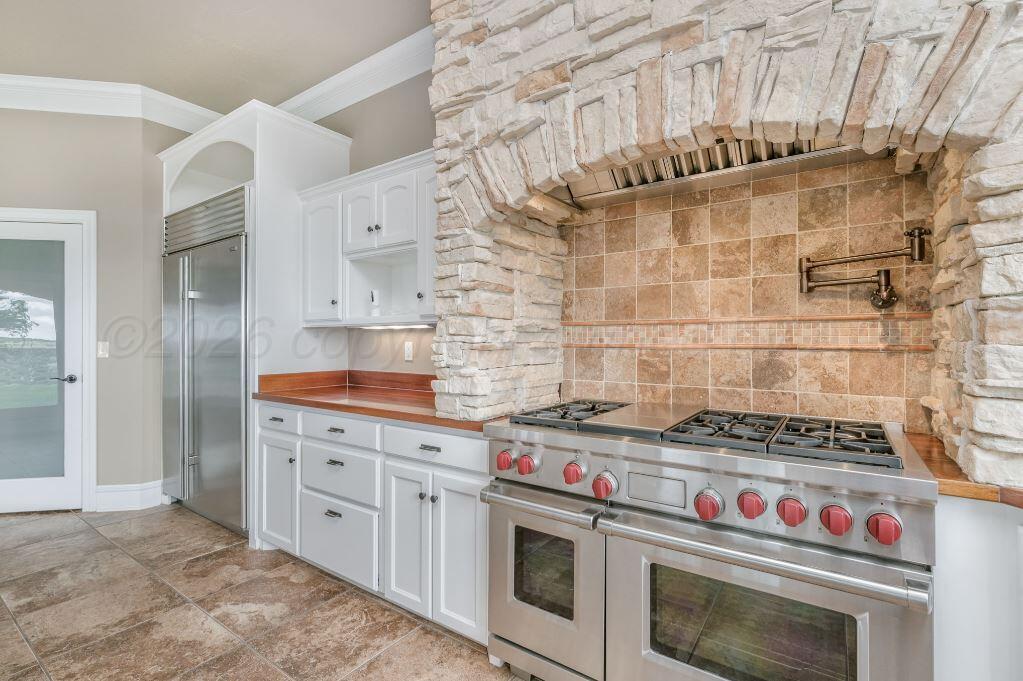 7950 E Lake View Road Property Photo 17