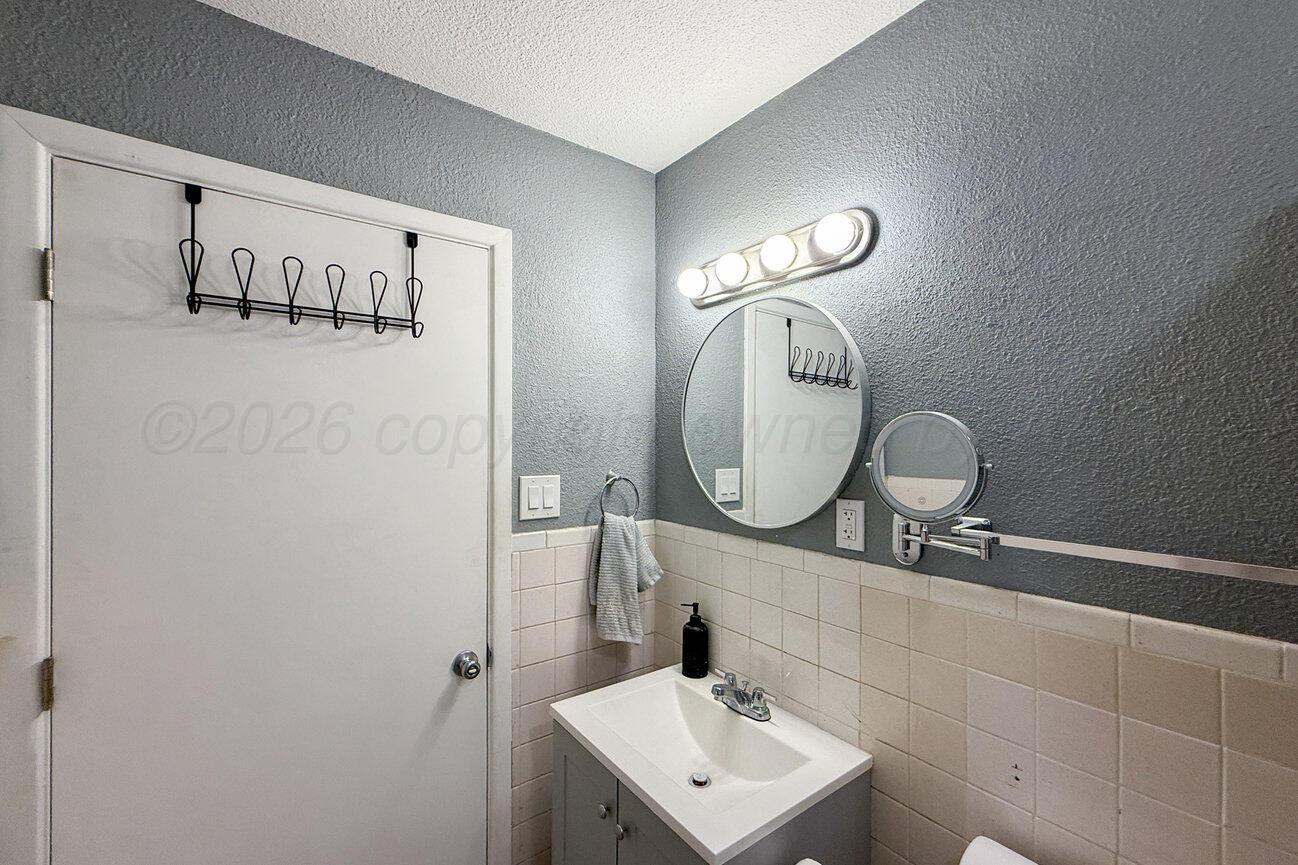 4605 Preston Street Property Photo 17
