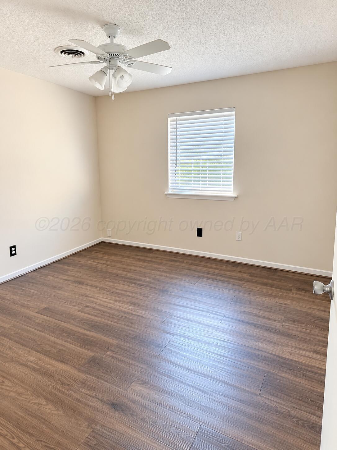 4447 Summit Circle Property Photo 7