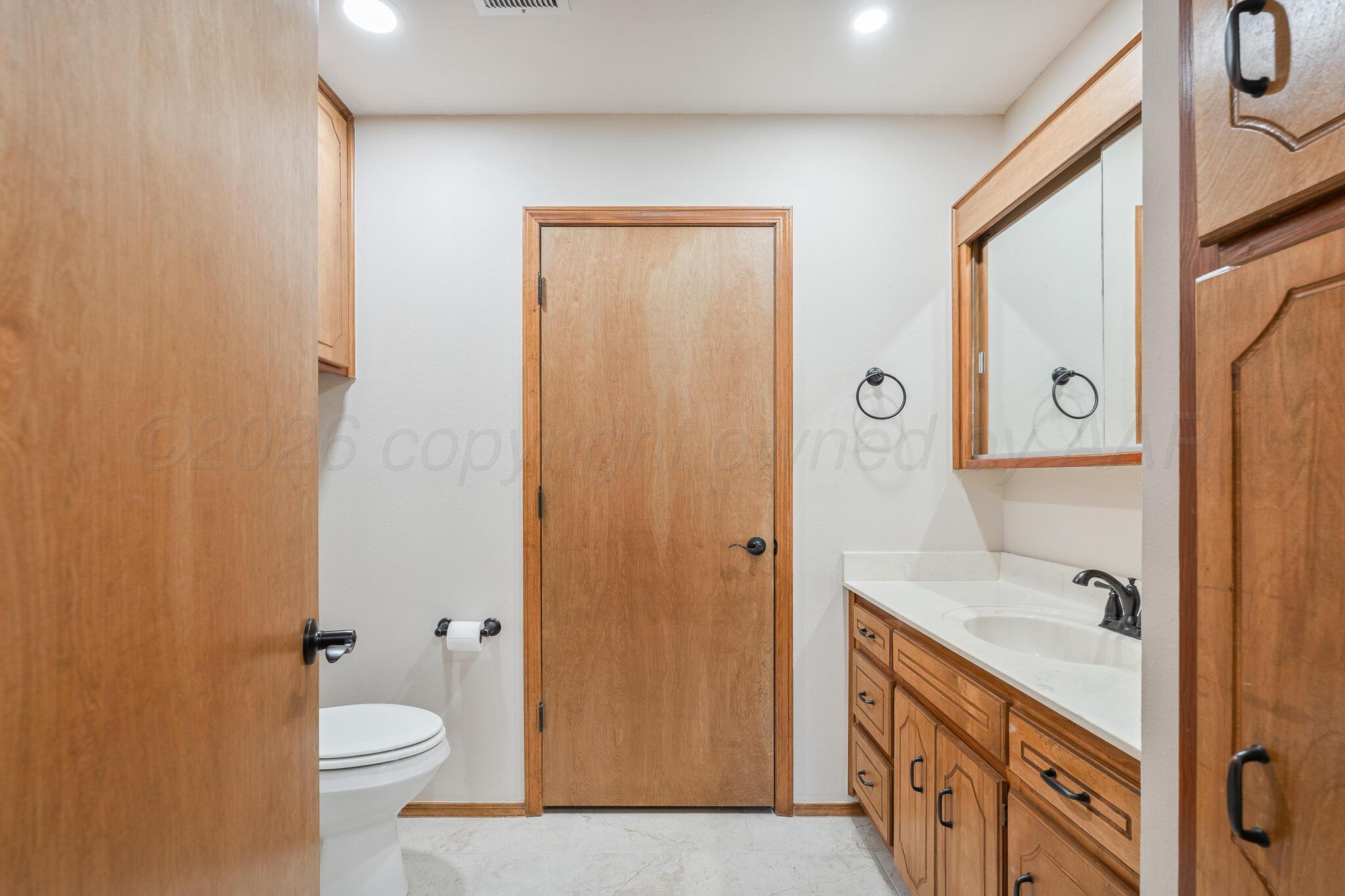 3456 Gladstone Lane Property Photo 10