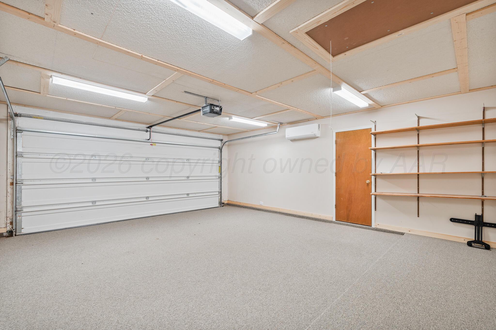 3456 Gladstone Lane Property Photo 12