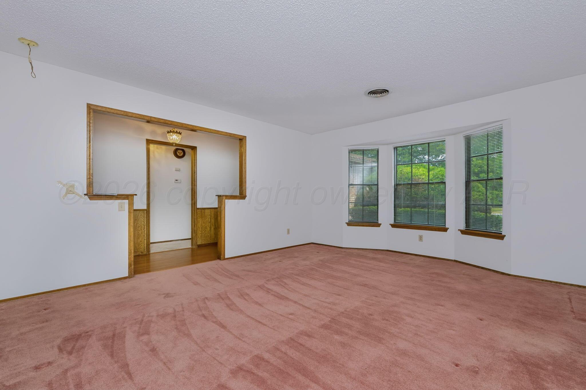 4026 Montague Drive Property Photo 4