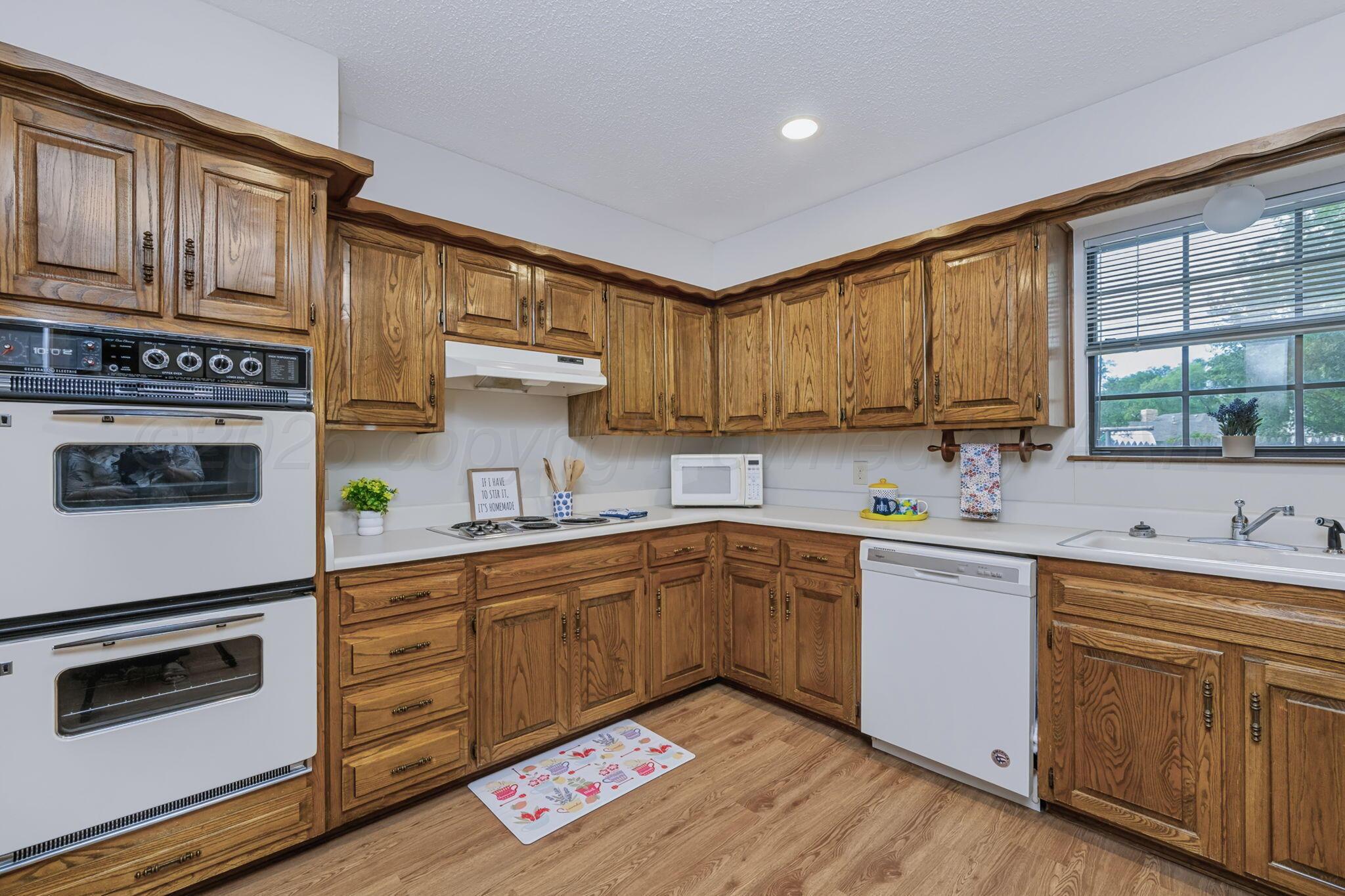 4026 Montague Drive Property Photo 9