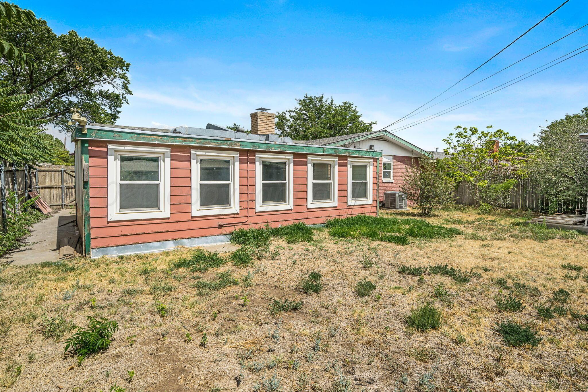 5013 Sw 57th Avenue Property Photo 4