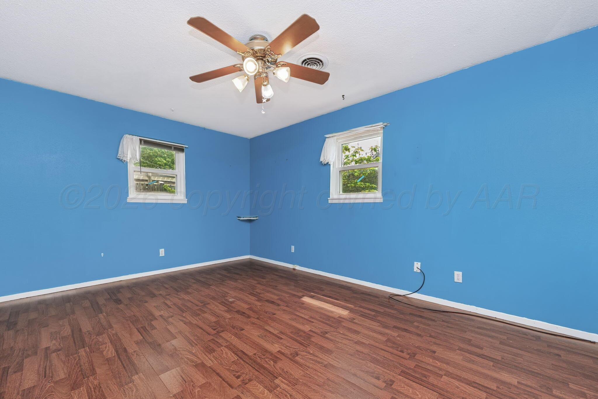 5013 Sw 57th Avenue Property Photo 18