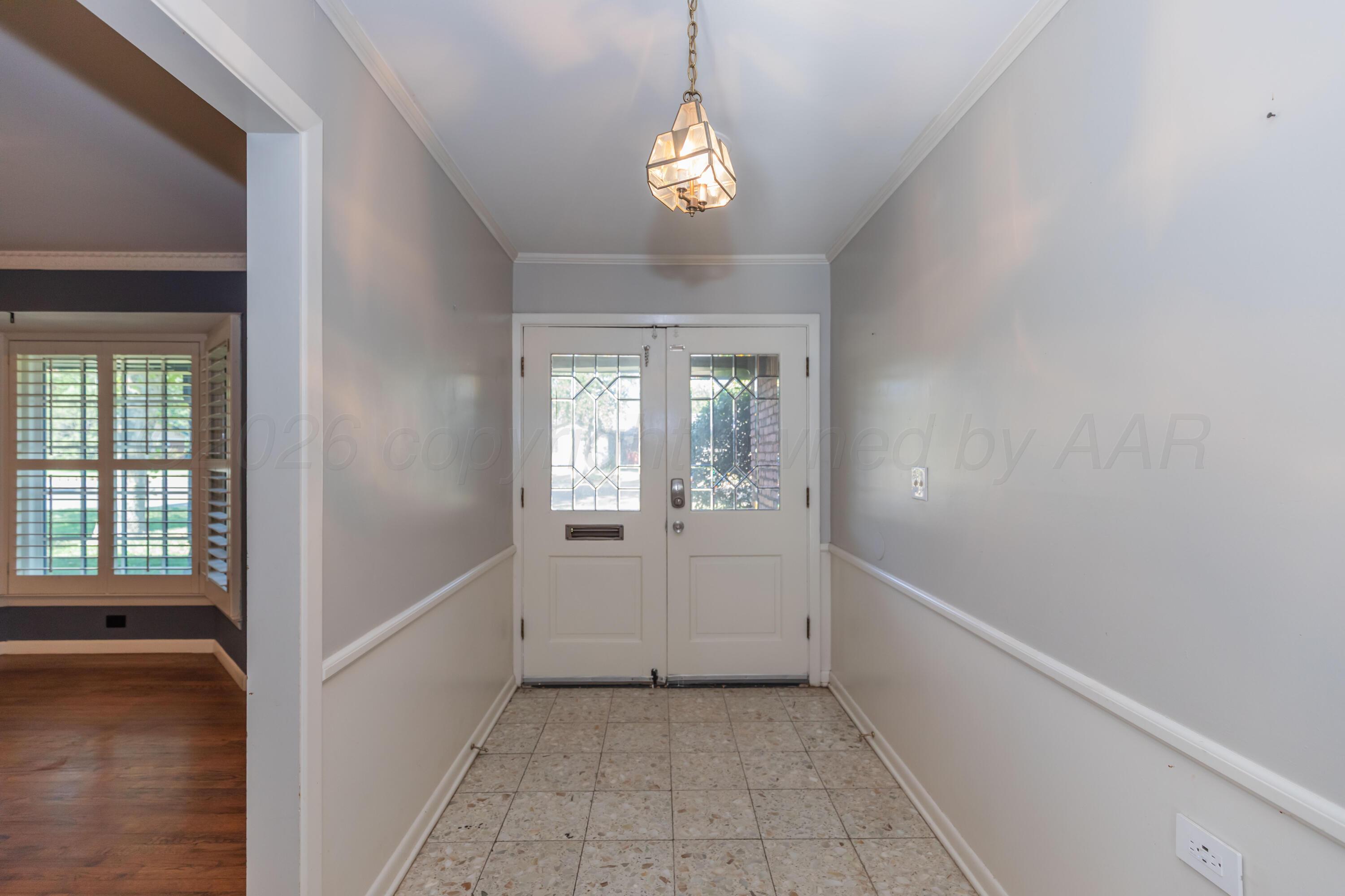 2319 Hancock Street Property Photo 5