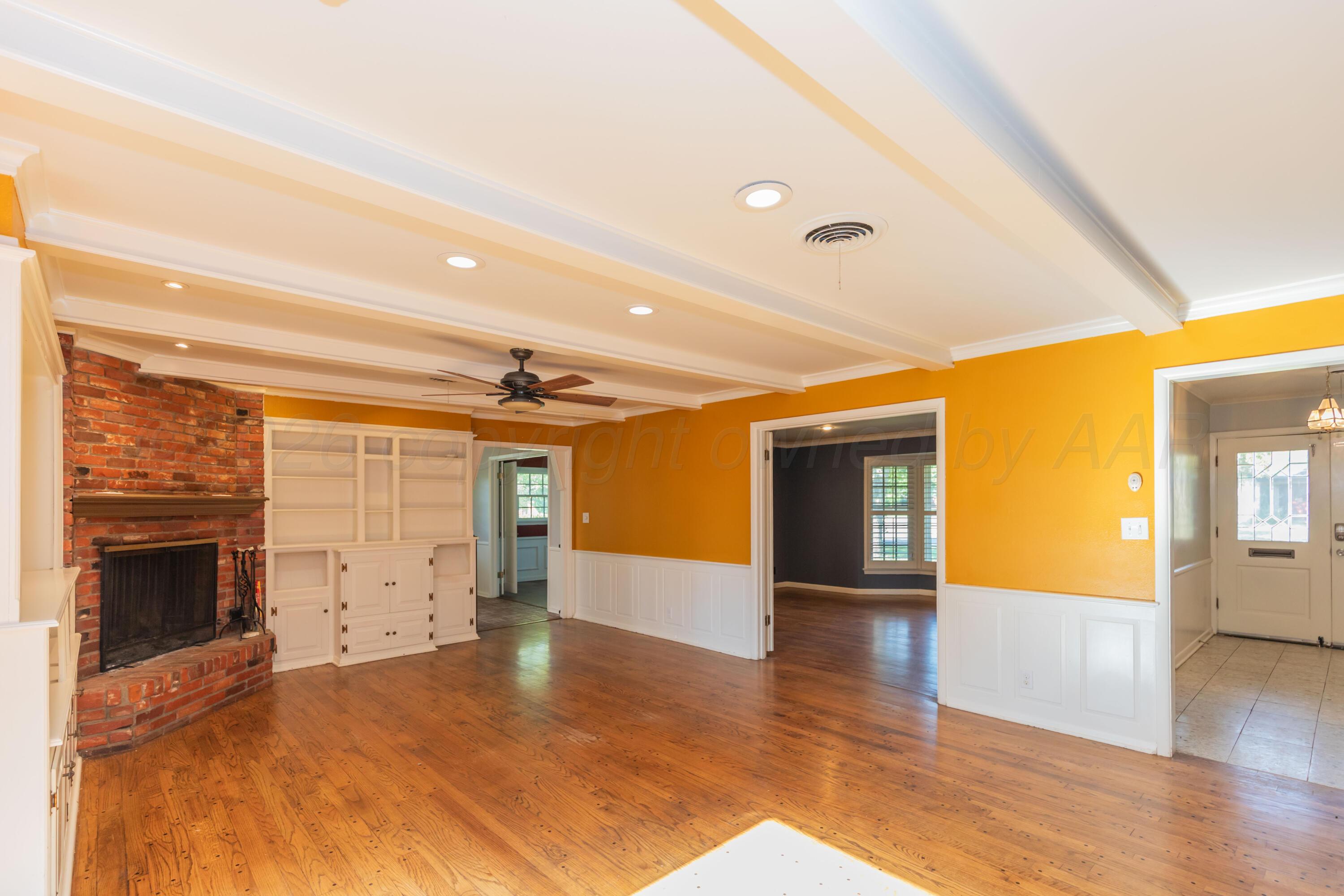2319 Hancock Street Property Photo 11