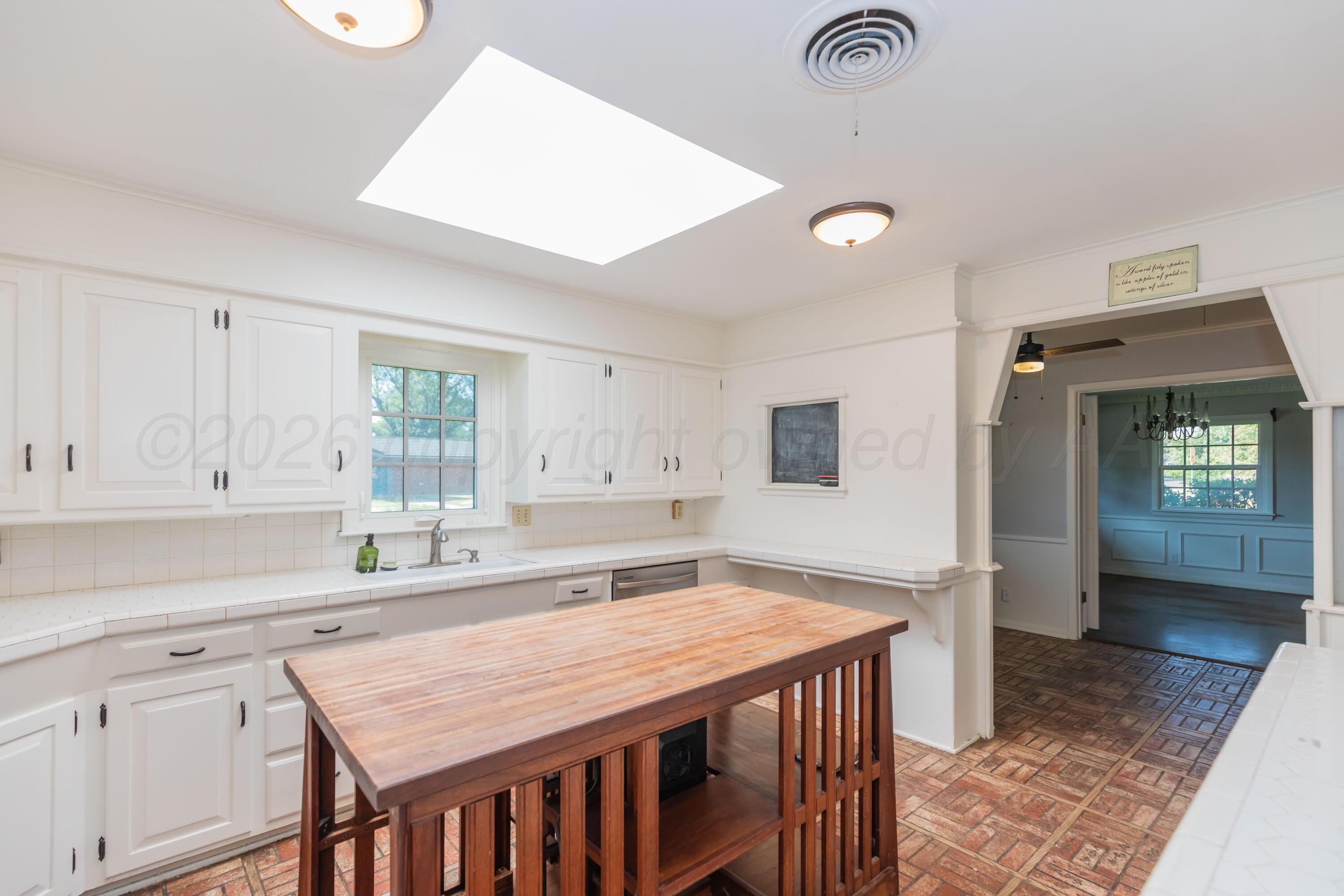 2319 Hancock Street Property Photo 24