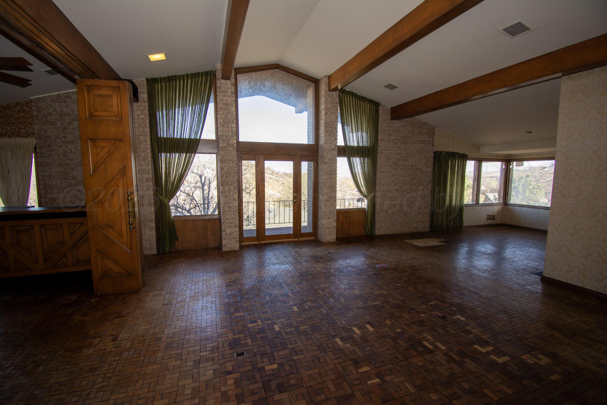 4 Windsor Road Property Photo 4