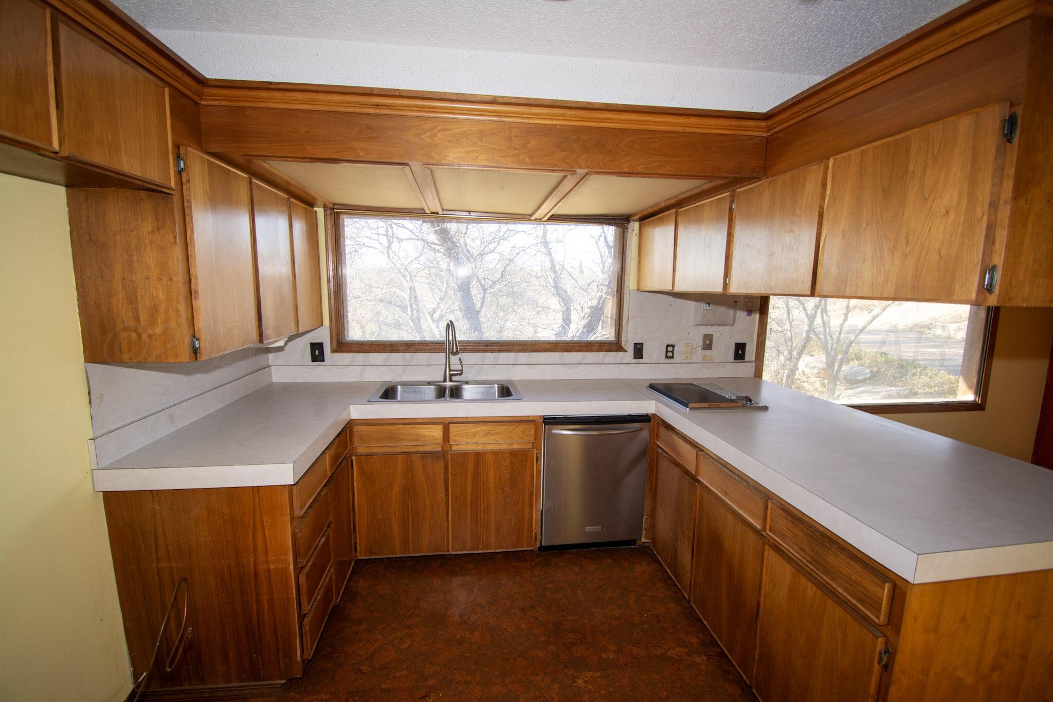 4 Windsor Road Property Photo 11
