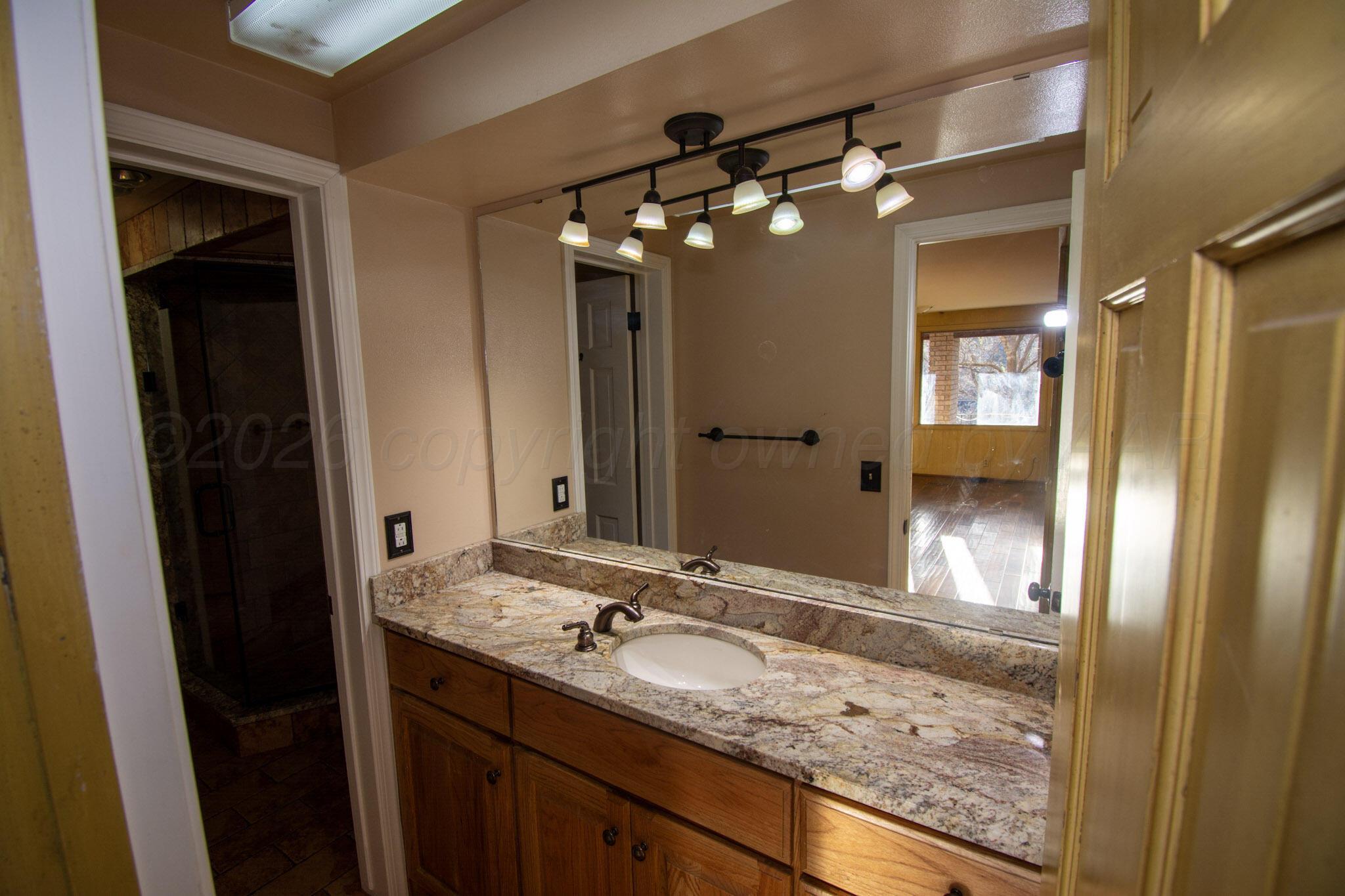 4 Windsor Road Property Photo 21