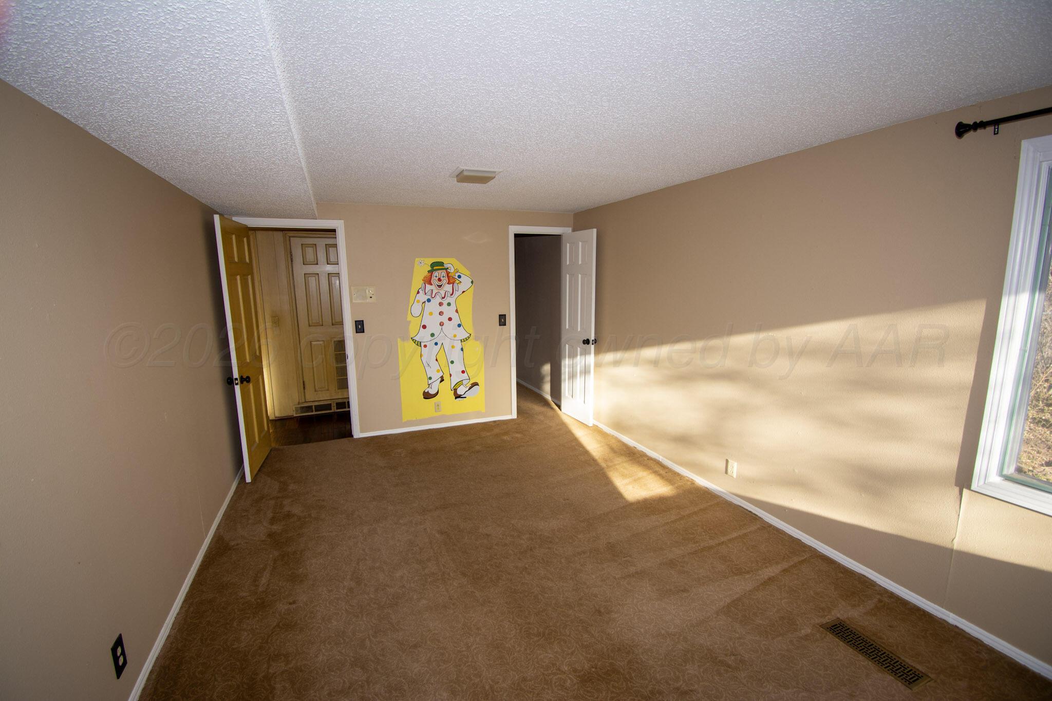 4 Windsor Road Property Photo 26