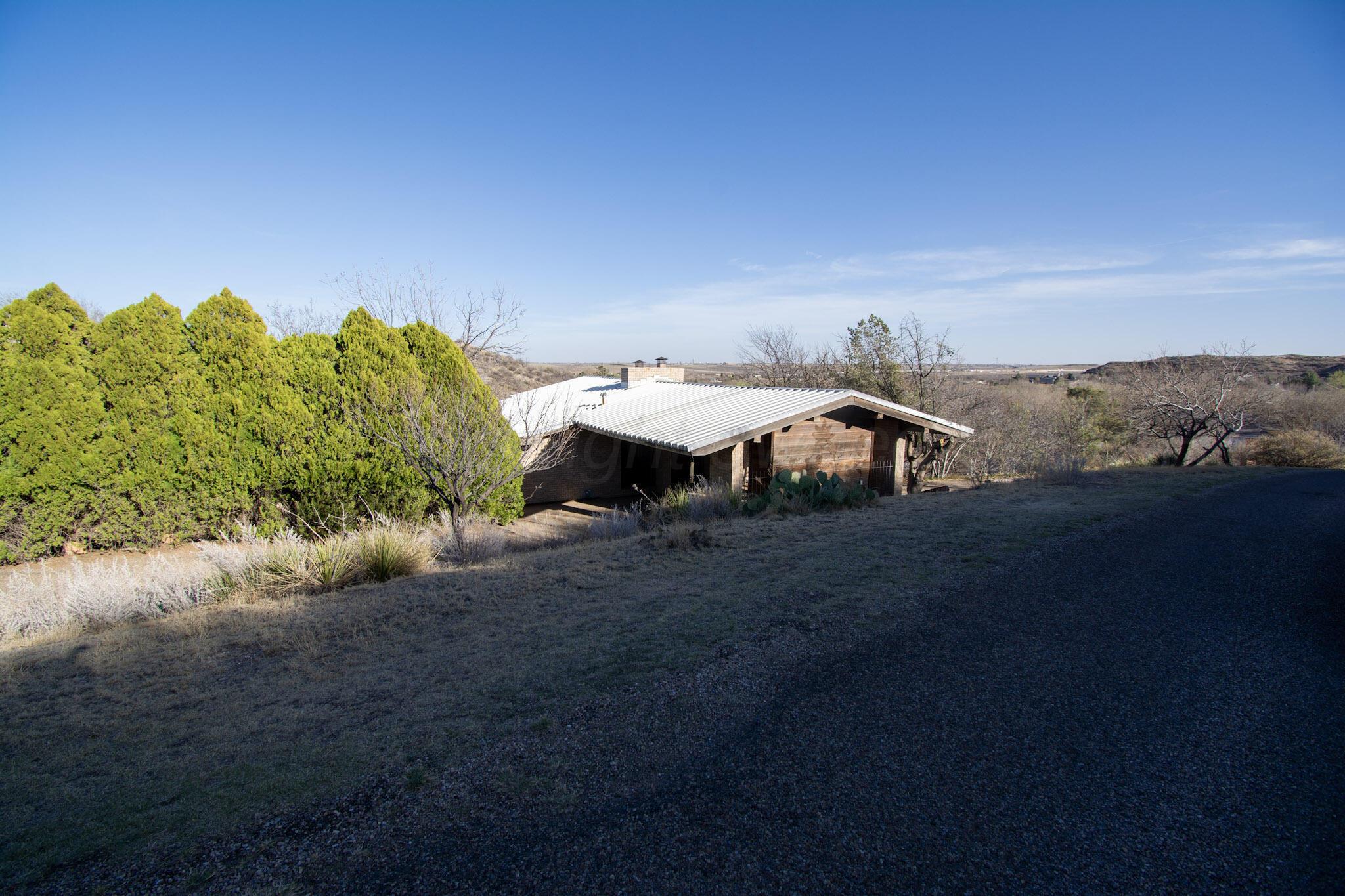 4 Windsor Road Property Photo 41
