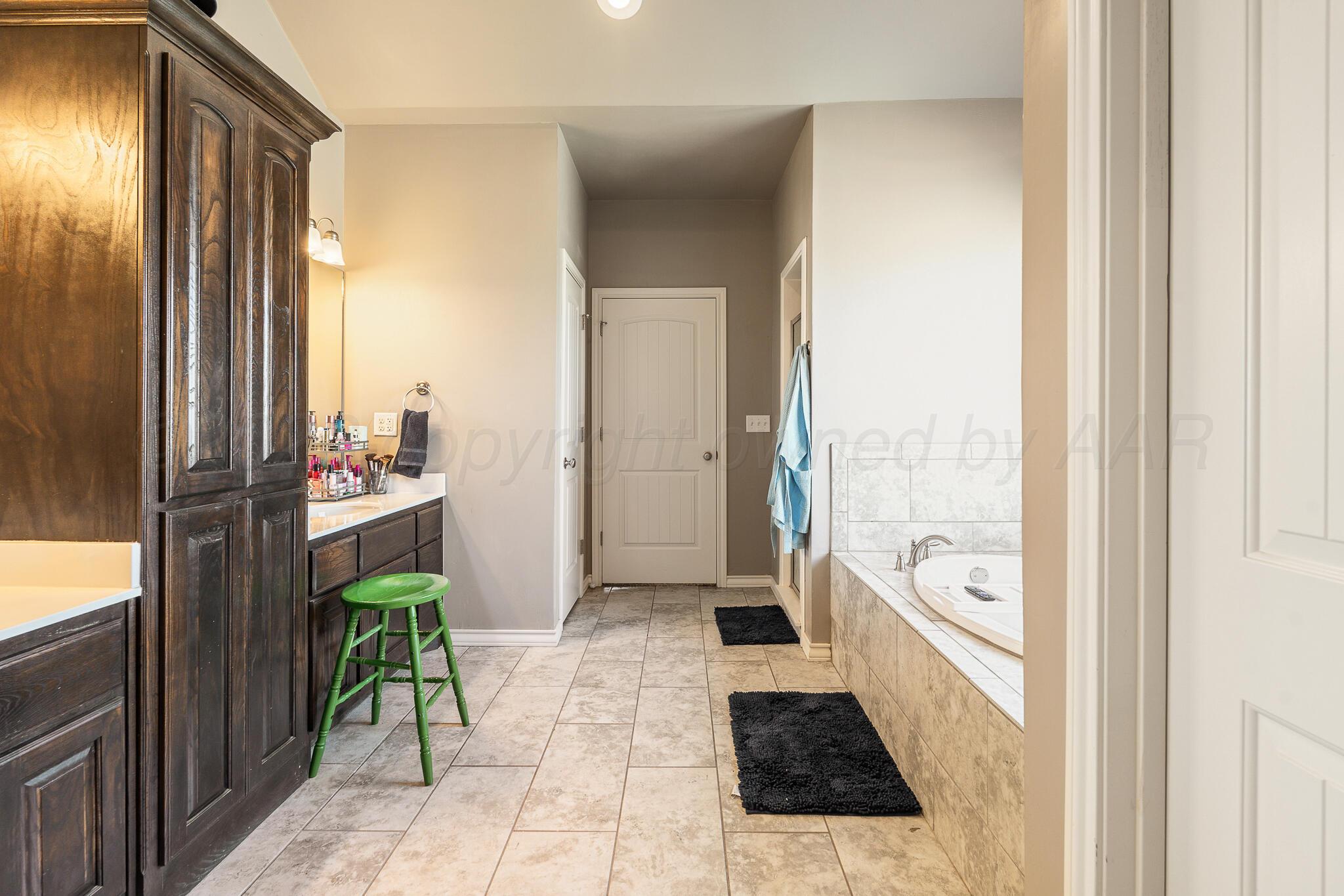 17800 Star Gazer Property Photo 28