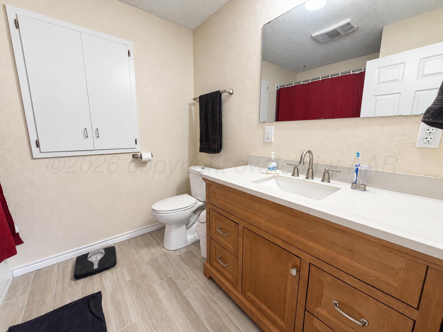 1808 N Christy Street Property Photo 16