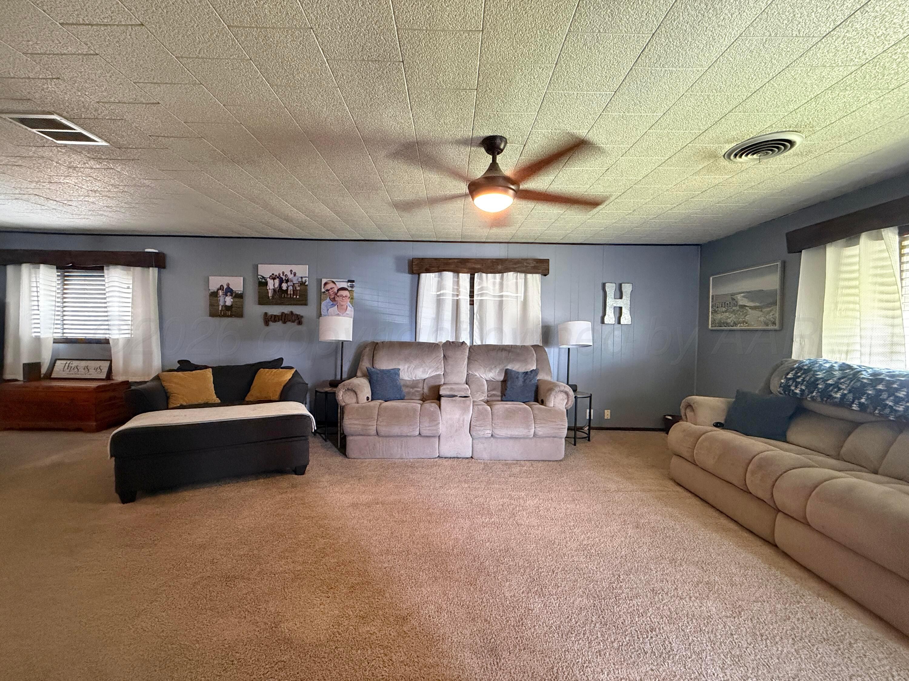 200 Cottonwood Street Property Photo 8