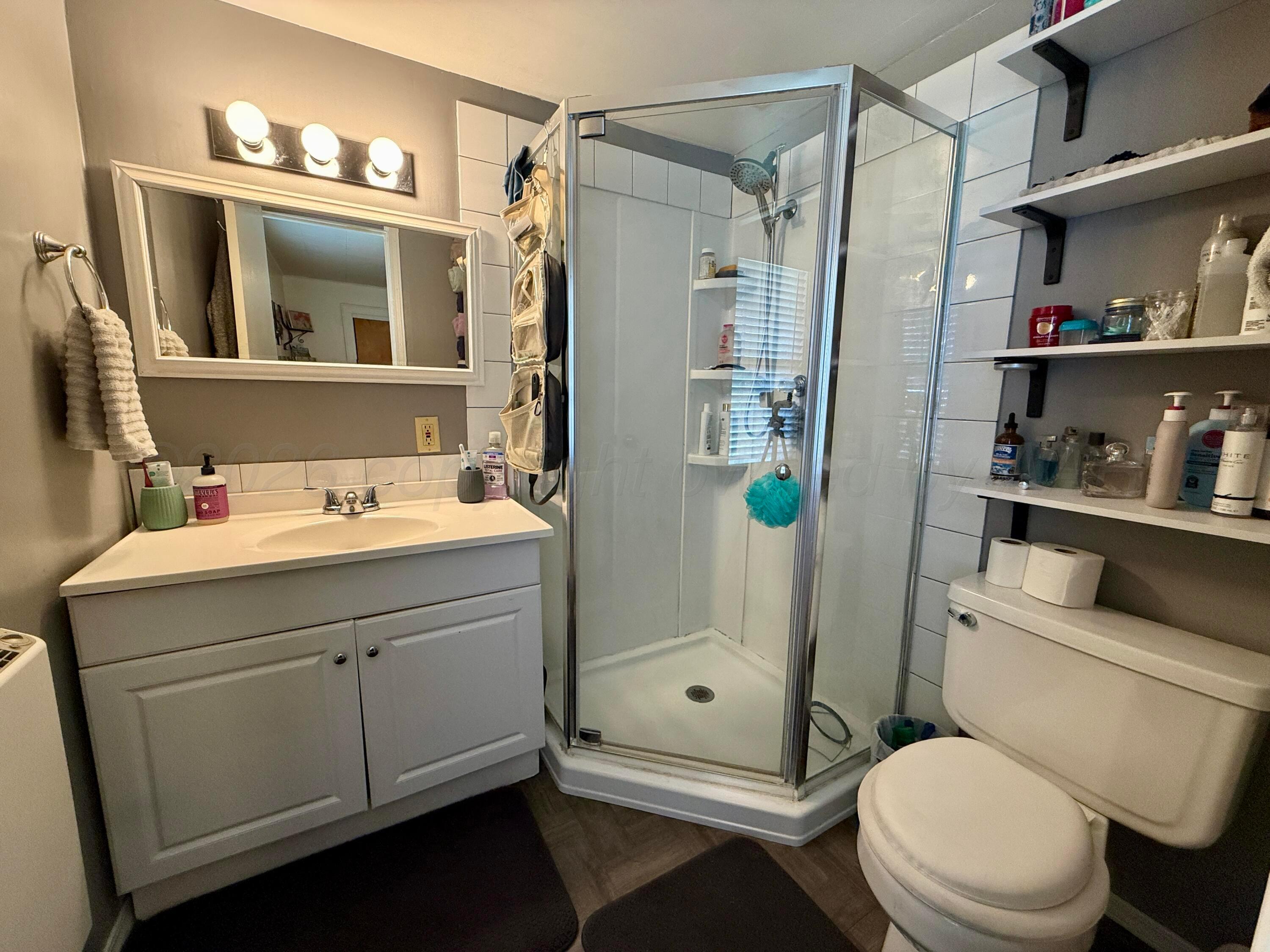 200 Cottonwood Street Property Photo 20