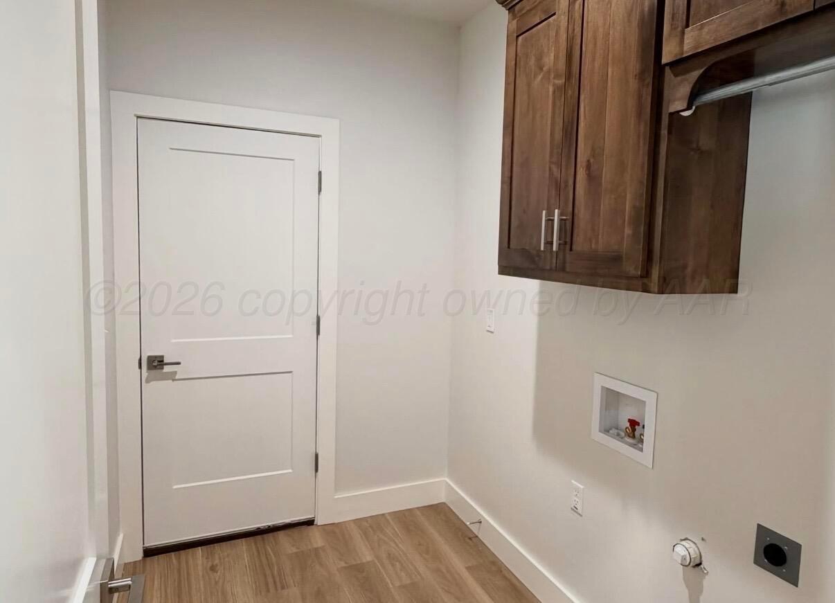 1502 Fox Hollow Avenue Property Photo 4