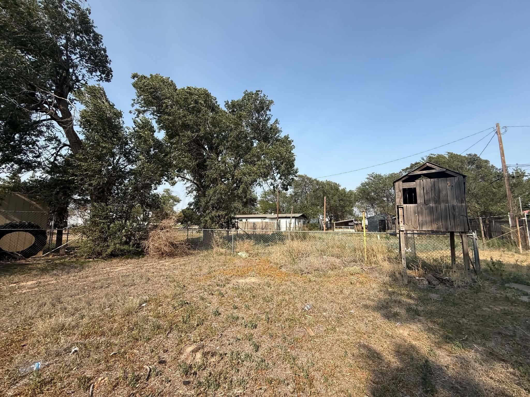 2002 N Mirror Street Property Photo 14