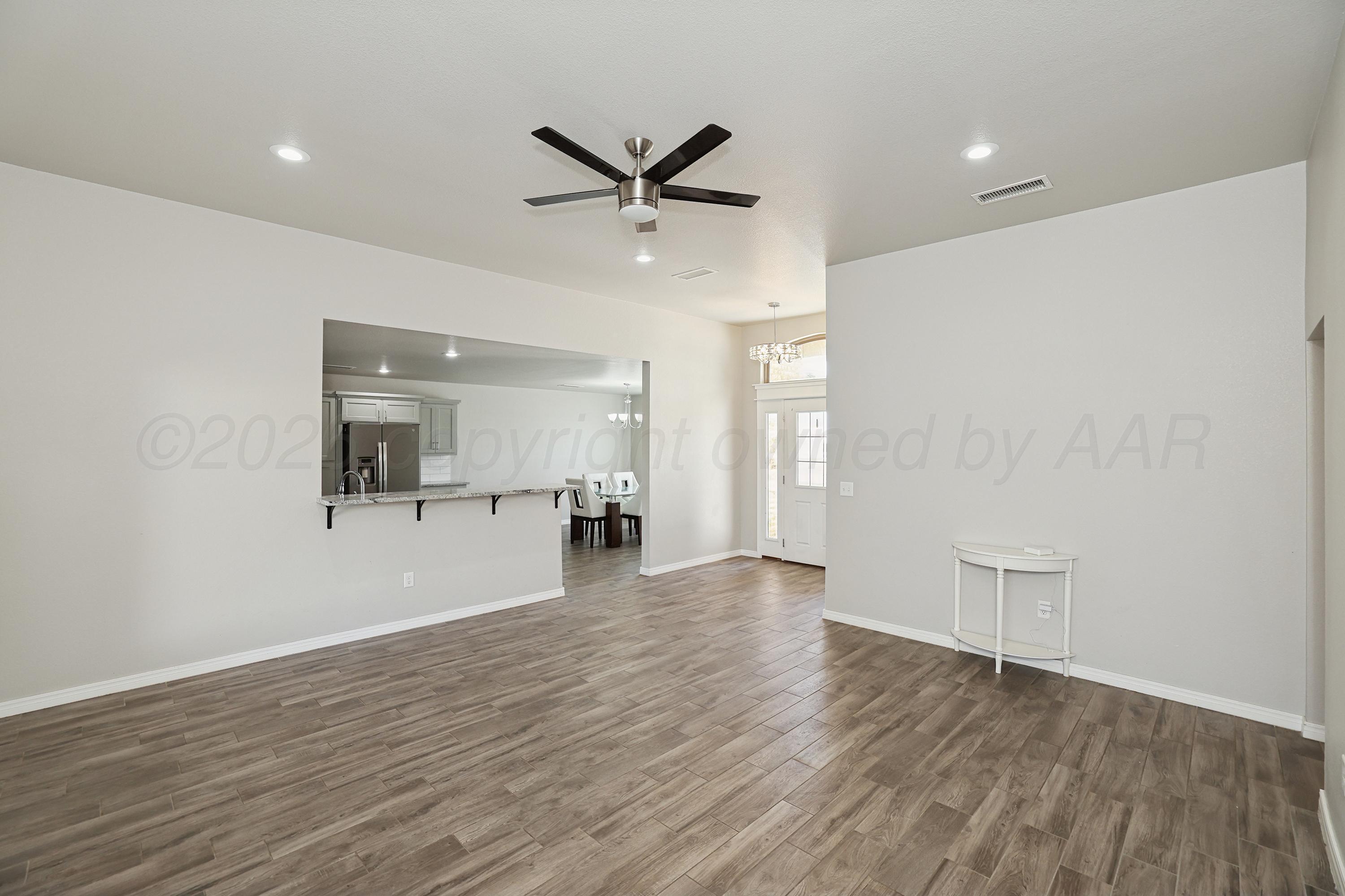 102 Axis Lane Property Photo 4