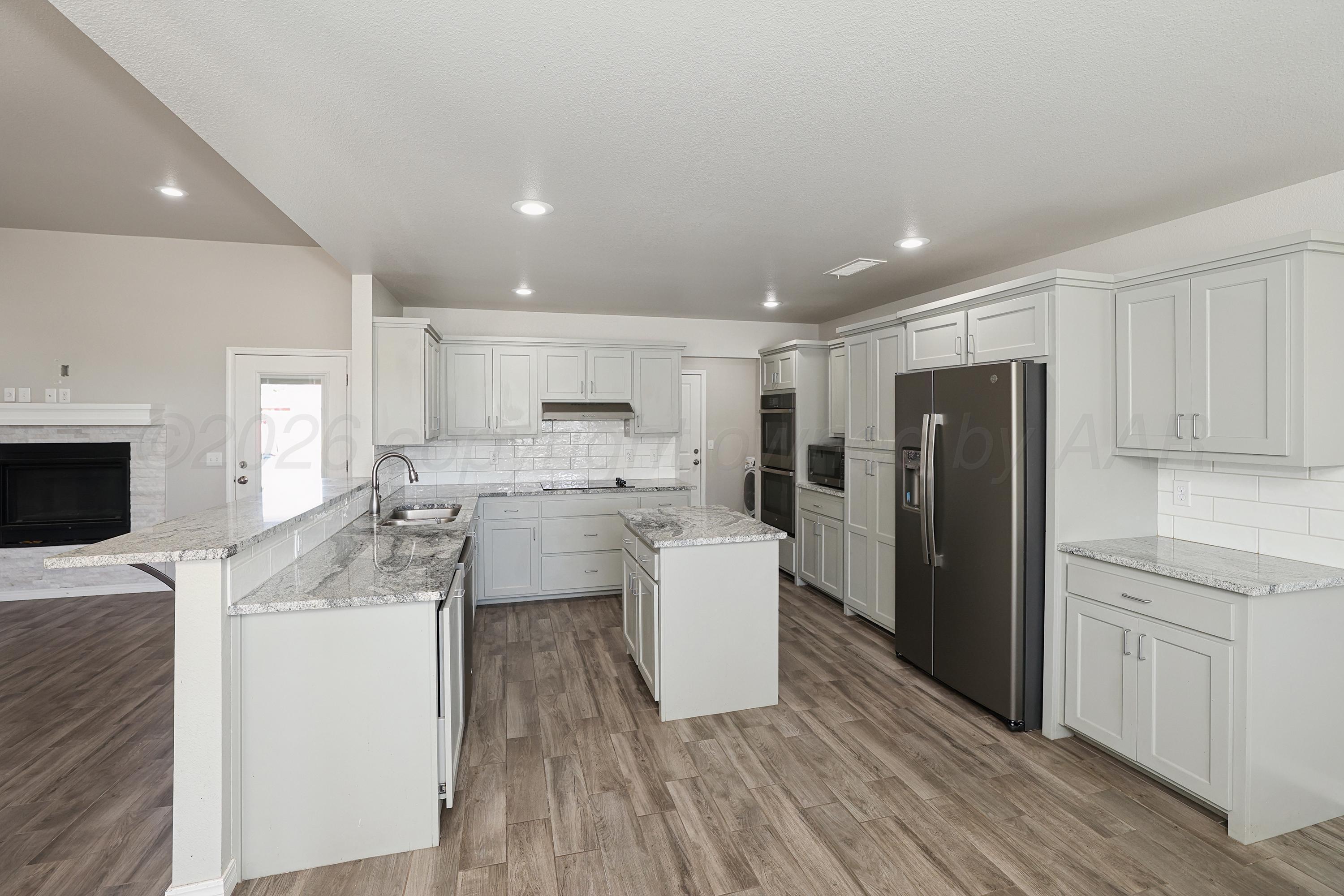 102 Axis Lane Property Photo 6
