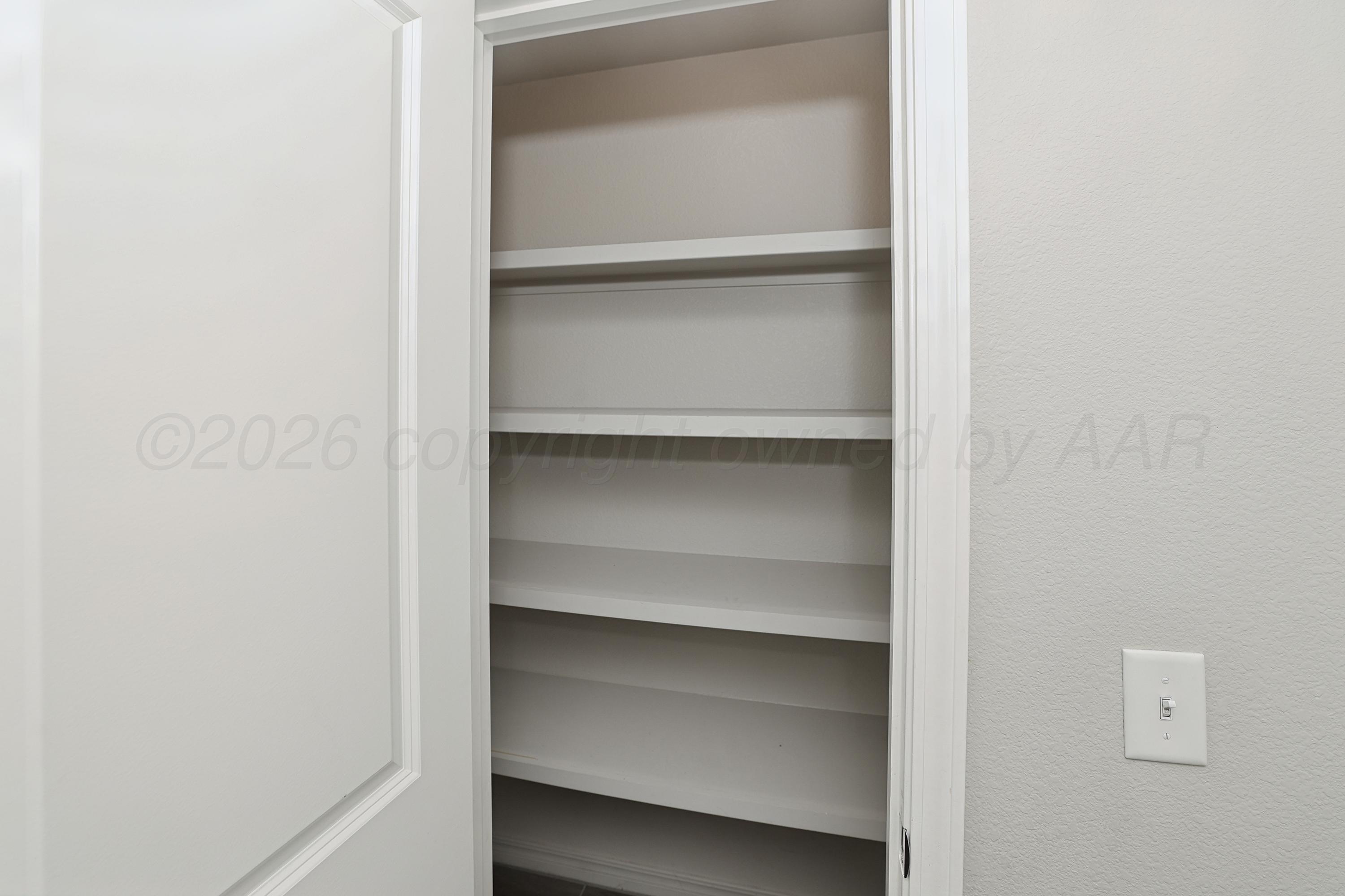 102 Axis Lane Property Photo 9
