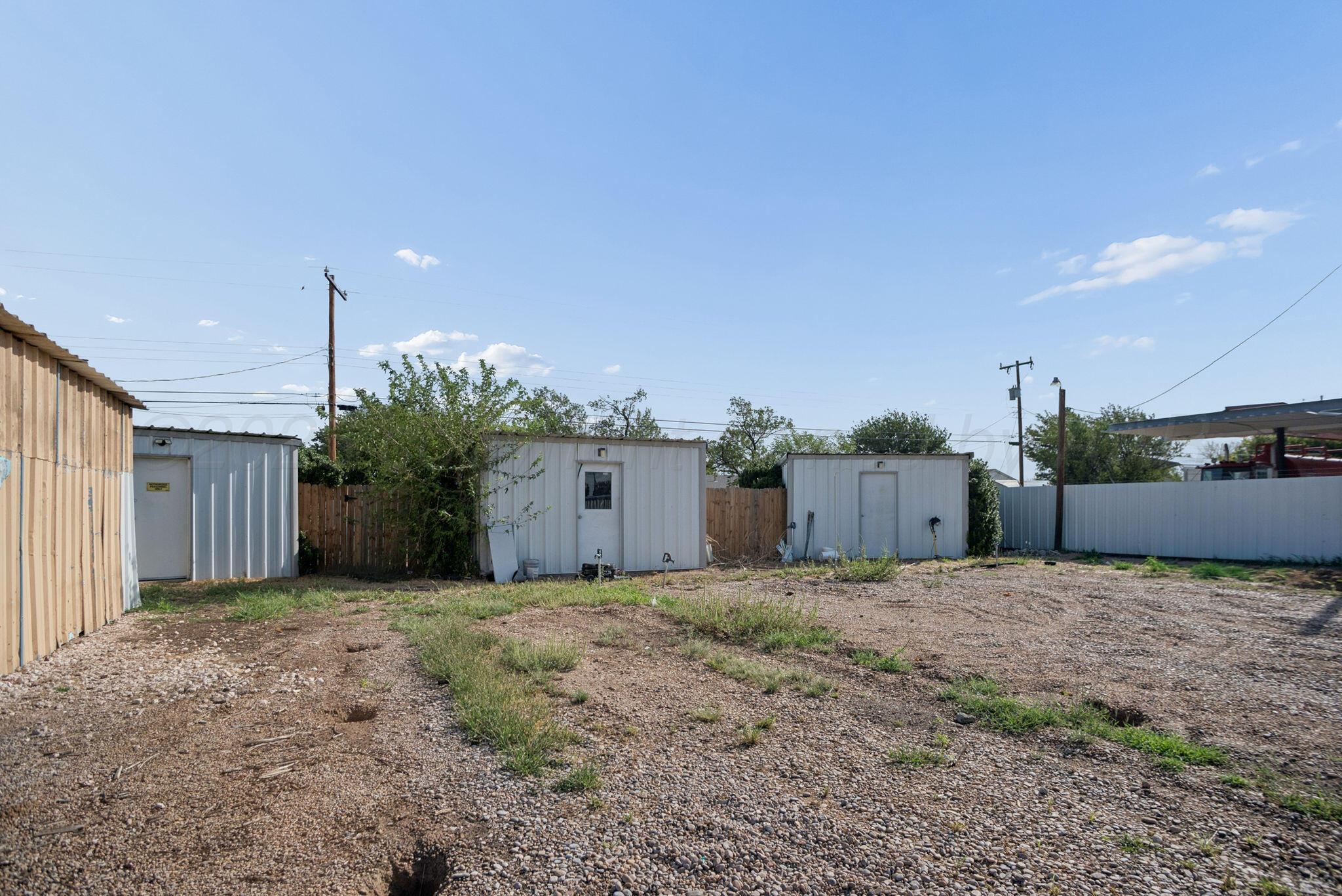 525 E Broadway Street Property Photo 5